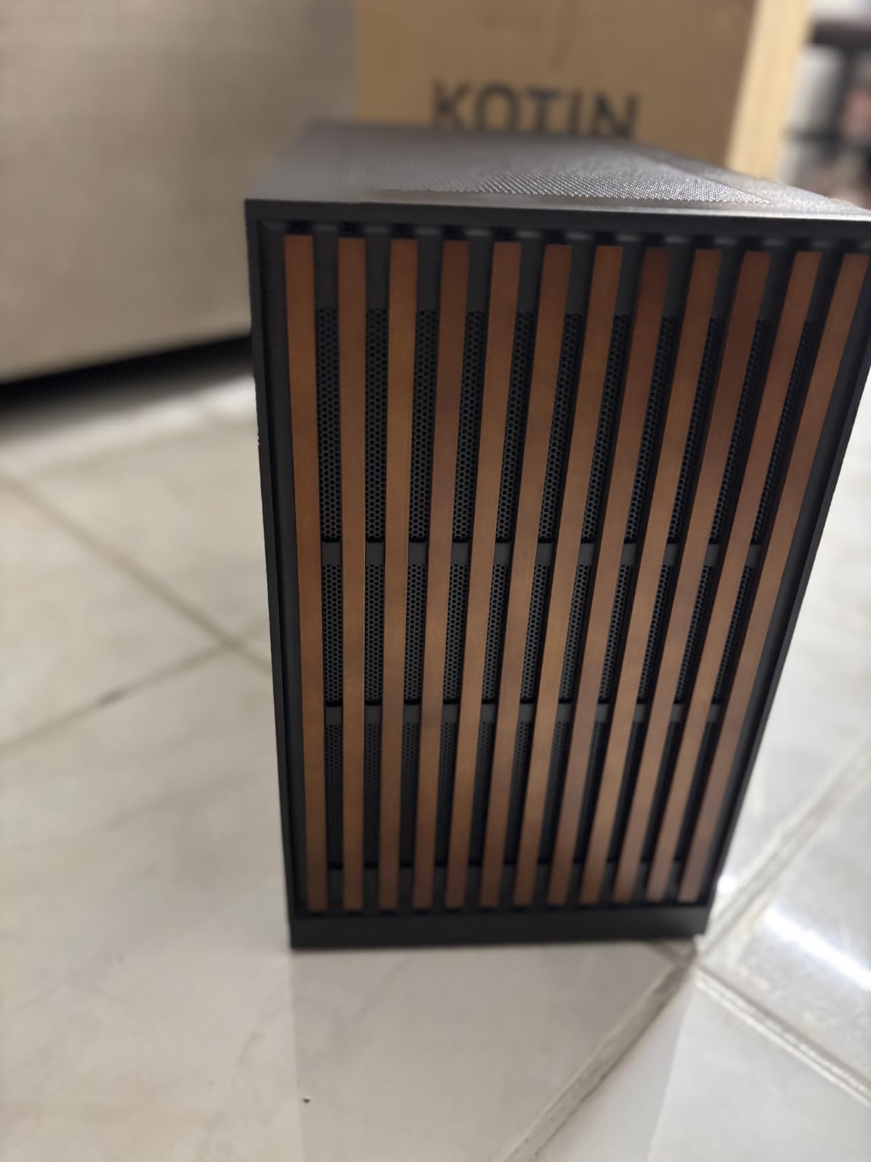 KOTIN Prebuilt Gaming PC RTX 5070 12GB, Ryzen 7 9700X, 32GB DDR5, 1TB SSD, 11.3in Smart Display, 850W 80+ Gold PSU, 360mm Liquid Cooler, WiFi 7, 1440p 4K ARGB Windows 11 Gaming Desktop Computer customer photo 1