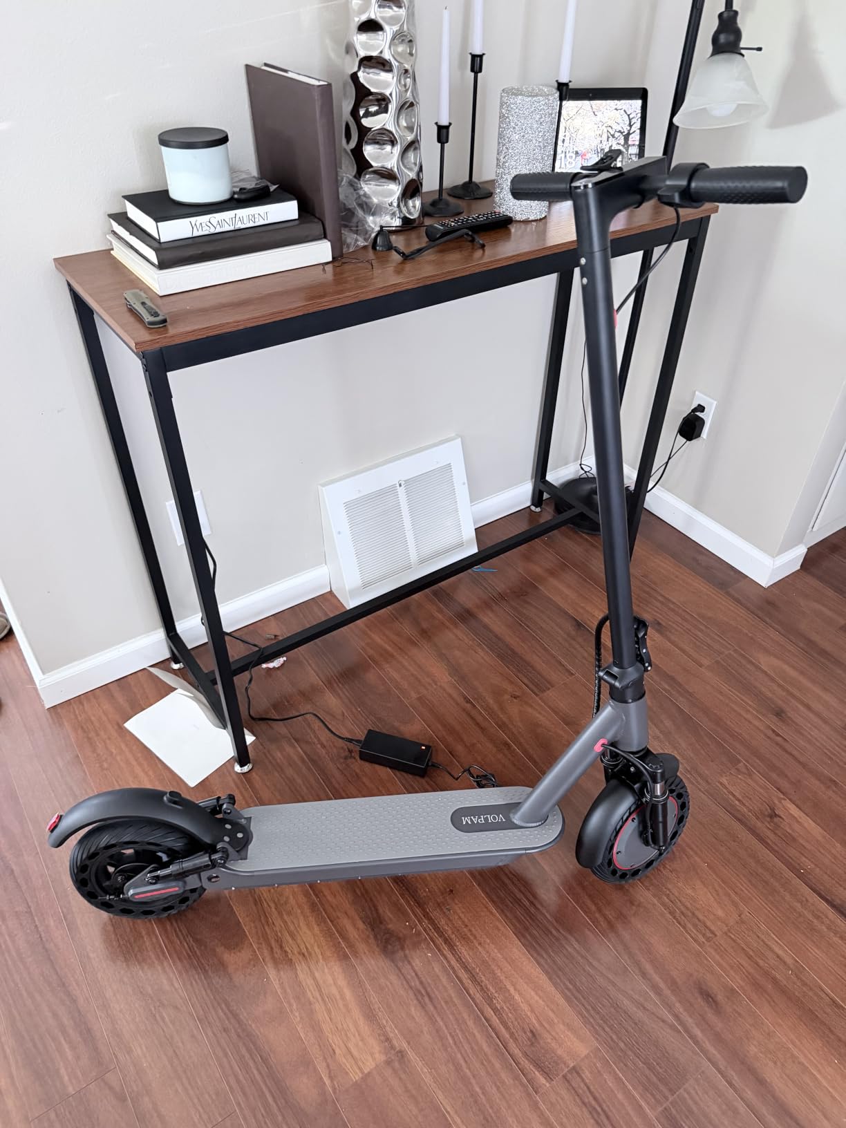 VOLPAM Electric Scooter with Dual Suspensions, 350W/500W Motor, 60/40/31/23Miles Long Range, Dual Braking, Max Load 264 lbs customer photo 2