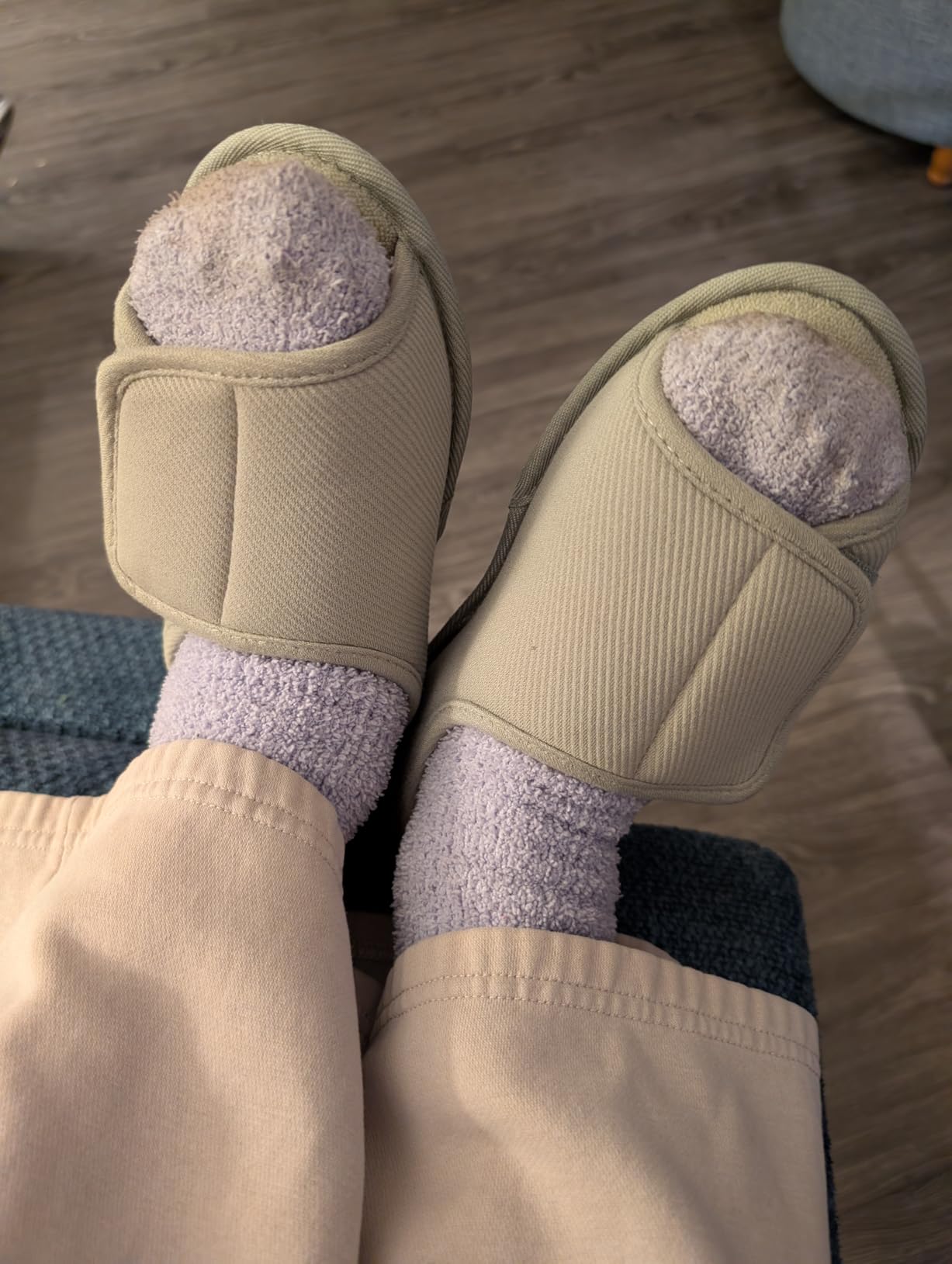 Open Toe Diabetic Slippers for Women, Adjustable Memory Foam Diabetic Shoes for Seniors Edema Arthritis Swollen Feet customer photo 1