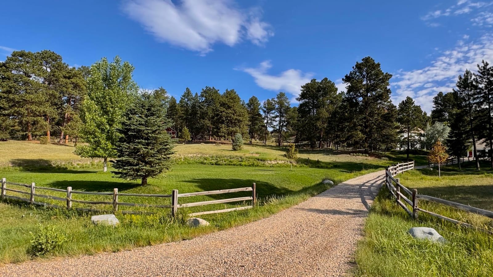 Lymow One Plus Robot Lawn Mower, Wire-Free RTK+Vision Navigation, 1.73 Acres Daily Coverage, 100% Slope (45°) Climbing, AWD All-Terrain Automatic Robotic Mower customer photo 1
