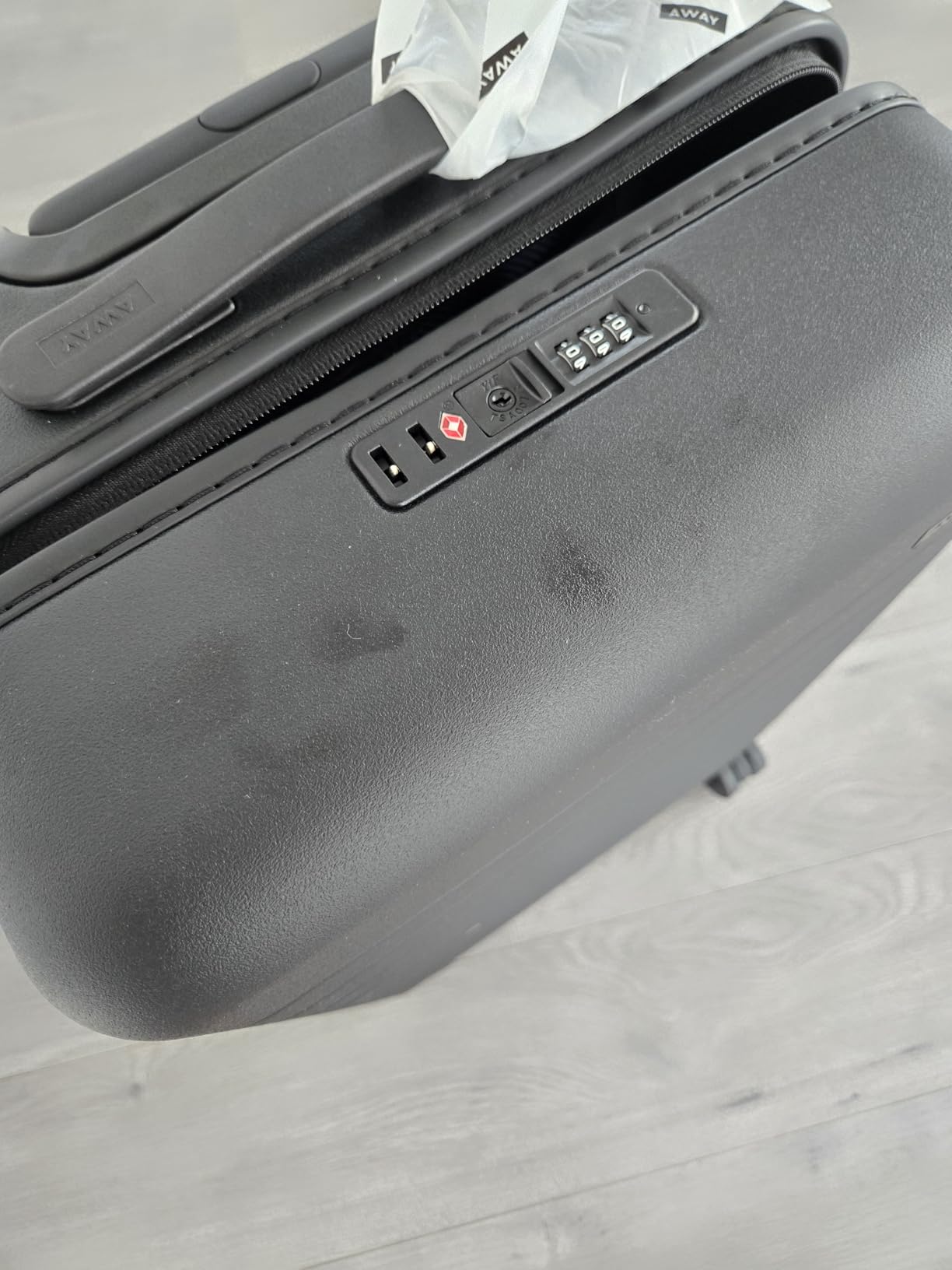 Away The Carry-On Luggage, 22-inch Lightweight Hardside Spinner Suitcase customer photo 2