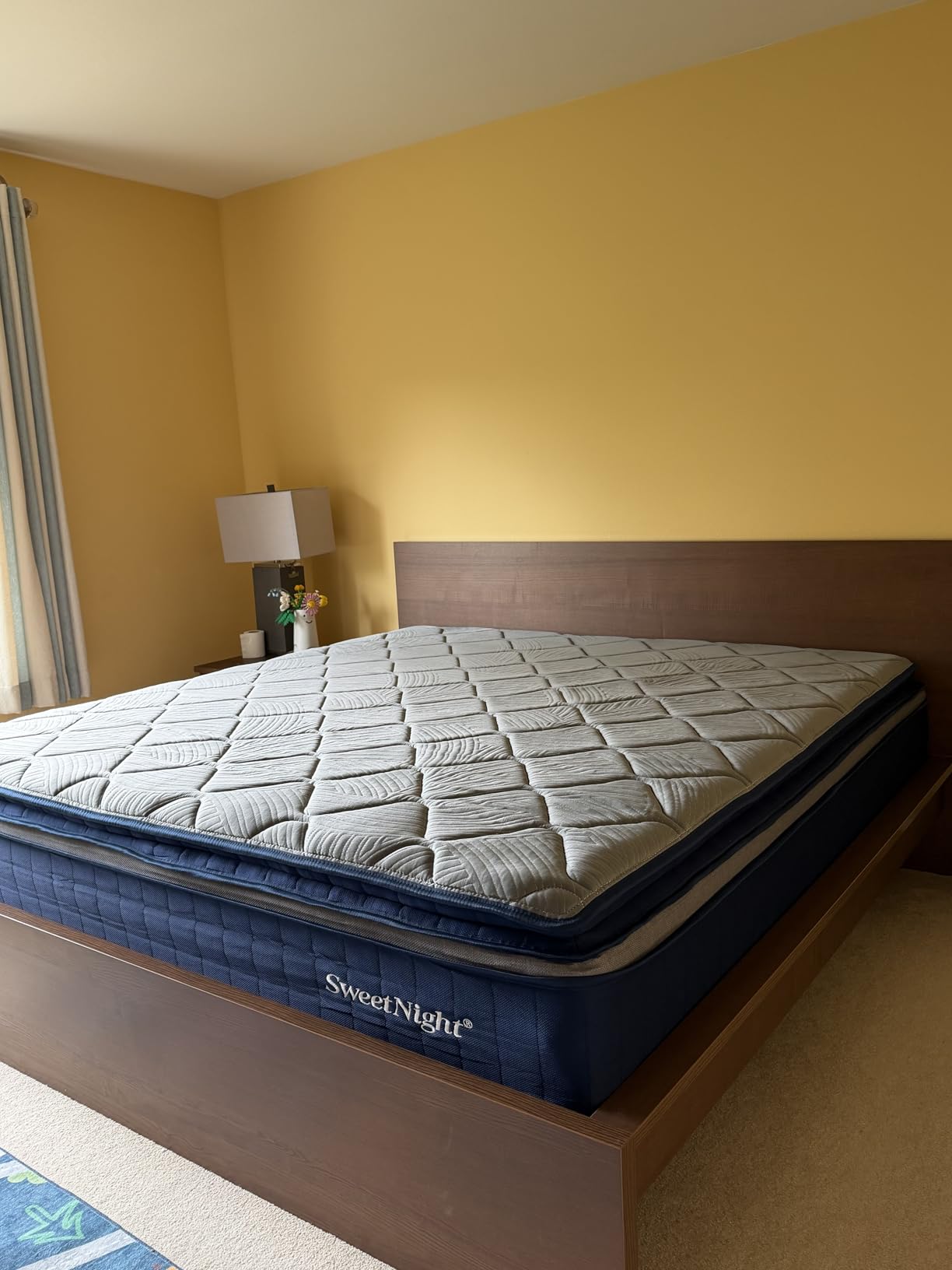 Sweetnight CoolNest Hybrid King Size Mattress 14 Inch, Cooling Pillow Top customer photo 2