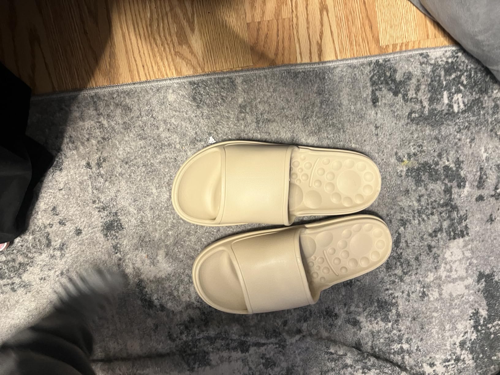 Massage Slides for Men and Women Pillow Slides with Arch Support, Thick Cushioned Non-Slip Shower Slippers, Therapeutic Foot Pain Relief House Shoes customer photo 1