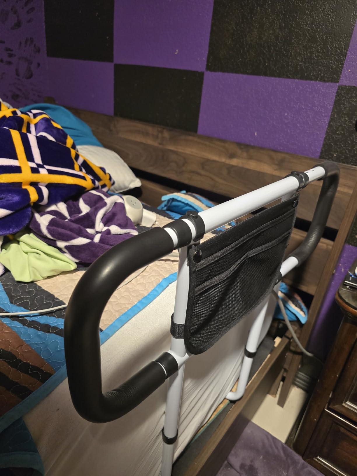 Bed Rails for Elderly Adults Safety - Extended Bed Assist Rail for Seniors - Adjustable Beds Side Rails Handle Support Bar Bed Guard with Storage Bag & Fixing Strap, Fit King Queen Full Twin Beds customer photo 1