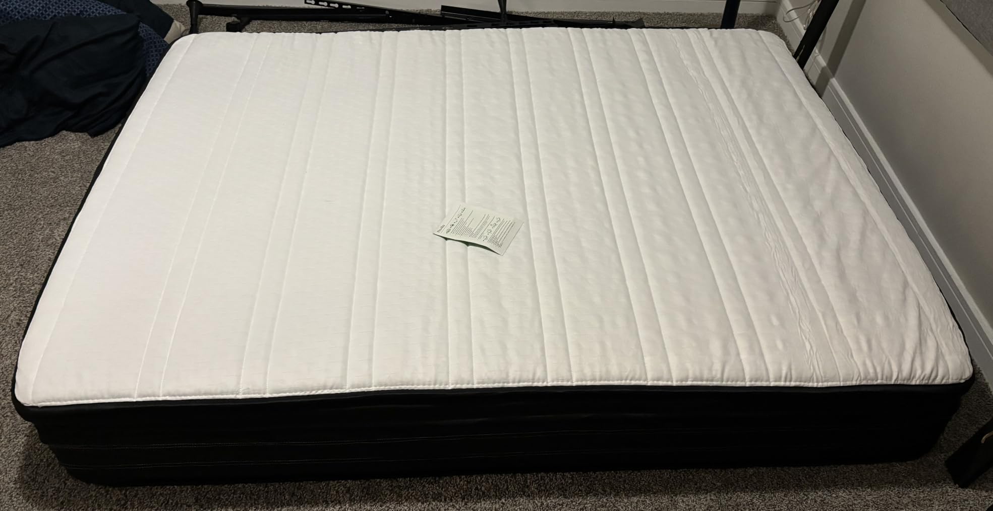 Novilla Queen Mattress 14 Inch, Cooling Hybrid Mattress with Upgraded Coils | Gel Memory Foam, Enhanced Support, Motion Isolation, Pressure Relief, CertiPUR-US Certified Mattress in a Box customer photo 2