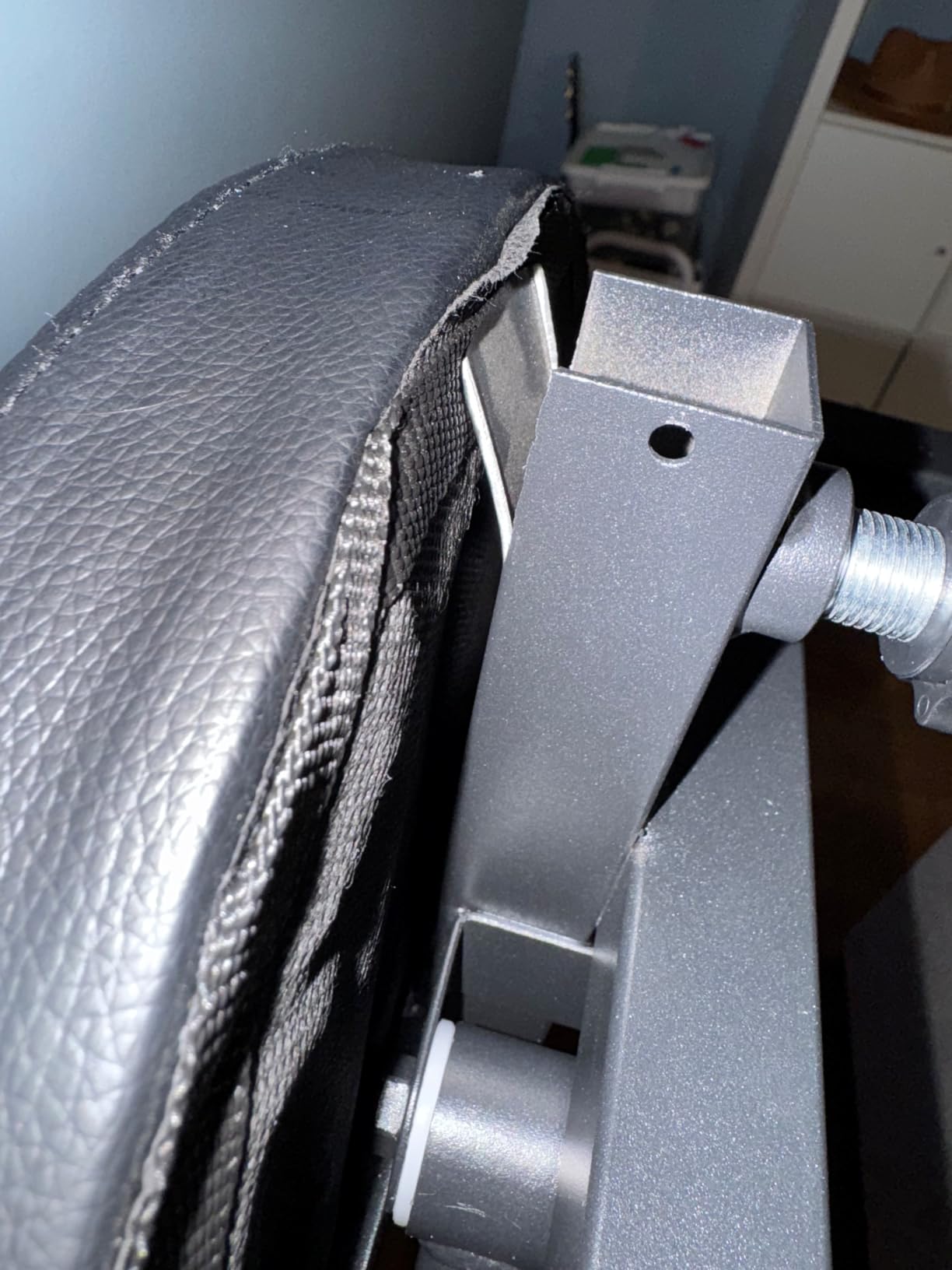 Electric Full Body Traction & Stretch Machine, Decompression Table with Remote for Lumbar Stretching, Flexibility Training, Mobility Support, Stretches The Back, Ankle, Knee, and Hip customer photo 1