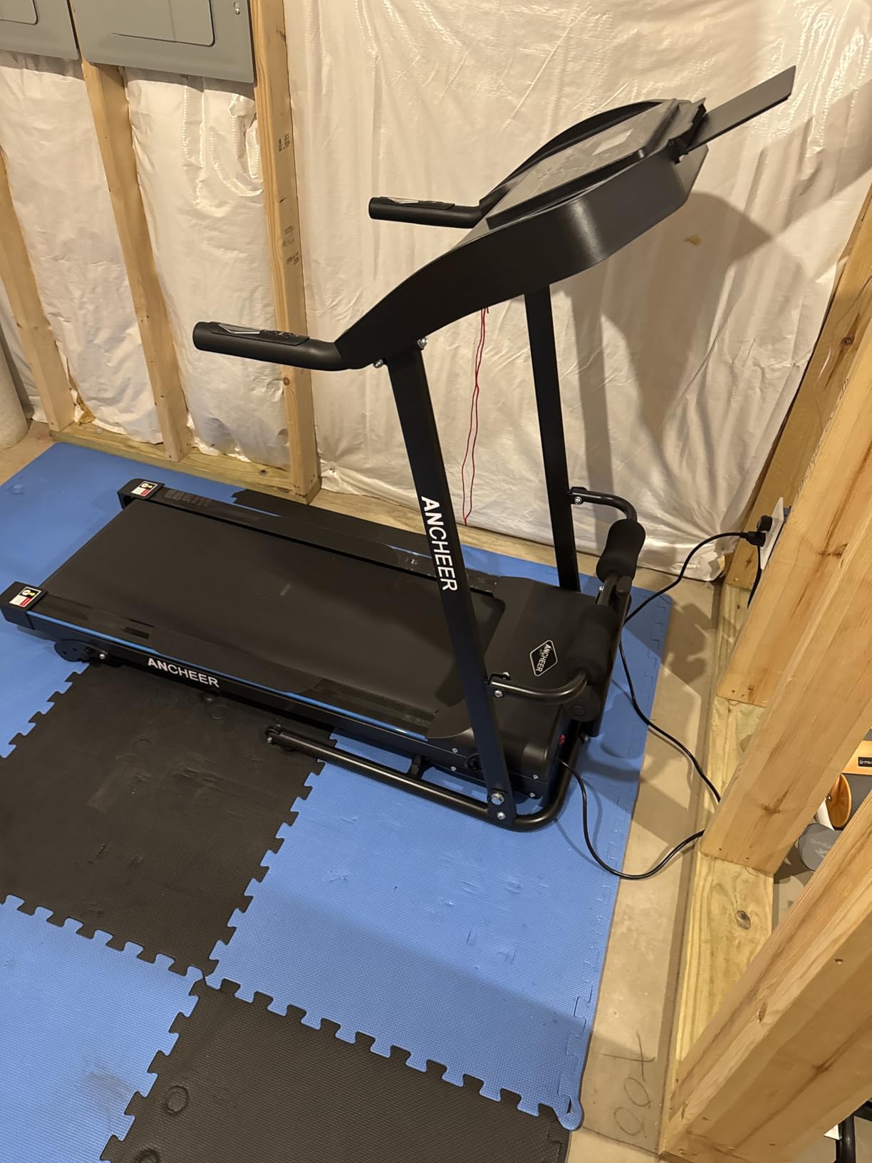 Multifunctional Folding Treadmill with Sit-Up & Incline, 3.5 HP Portable Running Treadmills for Home, 350 LBS Weight Capacity, Smart LCD Display with Heart Rate Monitor & Body Fat Measurement customer photo 2