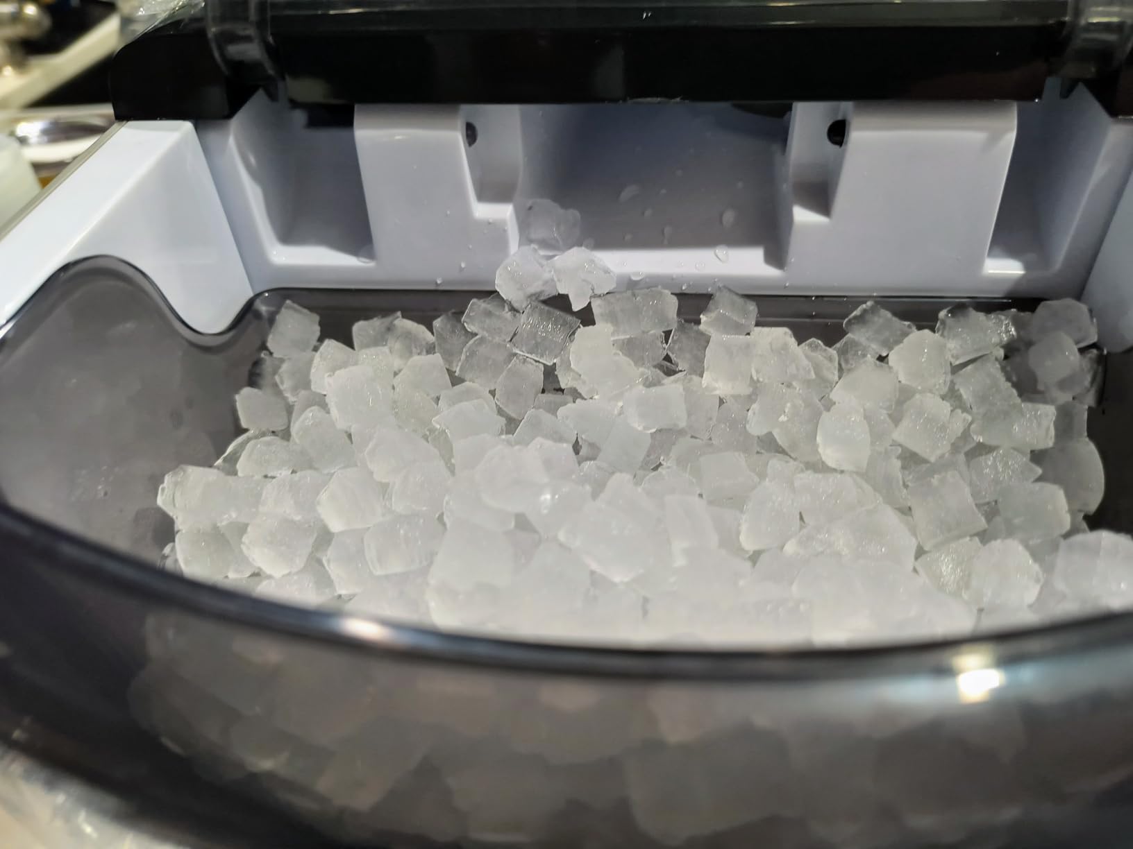 Euhomy Countertop Nugget Ice Maker, 35lbs Daily Sonic Crushed Ice Machine | Ice Ready in 5 Mins, Dual-Pump Self-Cleaning, Detachable Lid, Pebble Ice Maker with Basket, Scoop, 4 Packs Cleaner, Grey customer photo 1