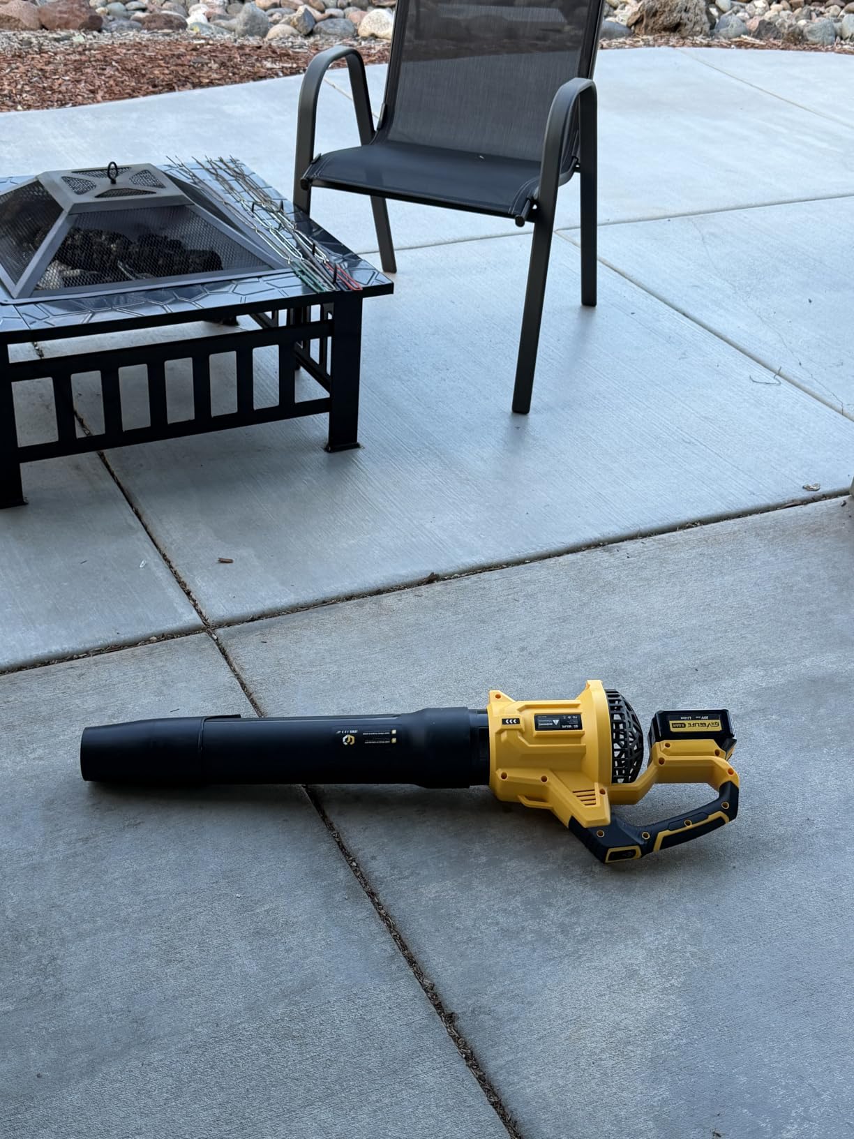 LOSART Leaf Blower Cordless, 650CFM & 3 Speed Levels, 1200W Electric Cordless Leaf Blower with 2 x 5.0Ah Batteries & Fast Charger, Blowers for Lawn Care, Yard, Blowing Leaves, Dust, Snow customer photo 2
