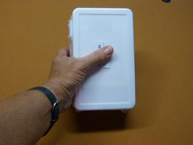 Everlit Care Small OSHA-Compliant First Aid Kit ANSI Class A Type III with Metal Detectable Bandage customer photo 2