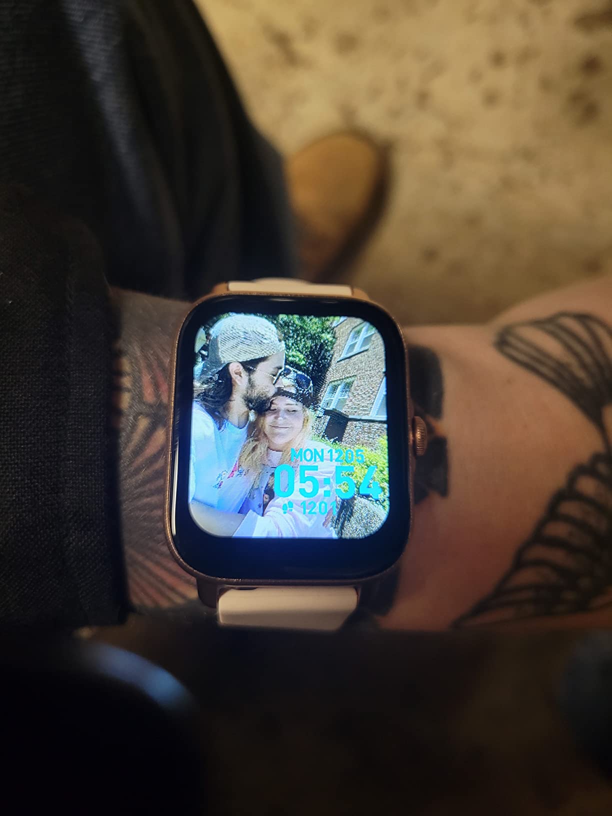 4G Kids Smart Watch with GPS Tracker, Video & Voice Call, SOS, WiFi, IP68 Waterproof, AI Smart Features, Parental Control Phone Watch for Boys Girls Age 4-12 (SIM Card Included) customer photo 2