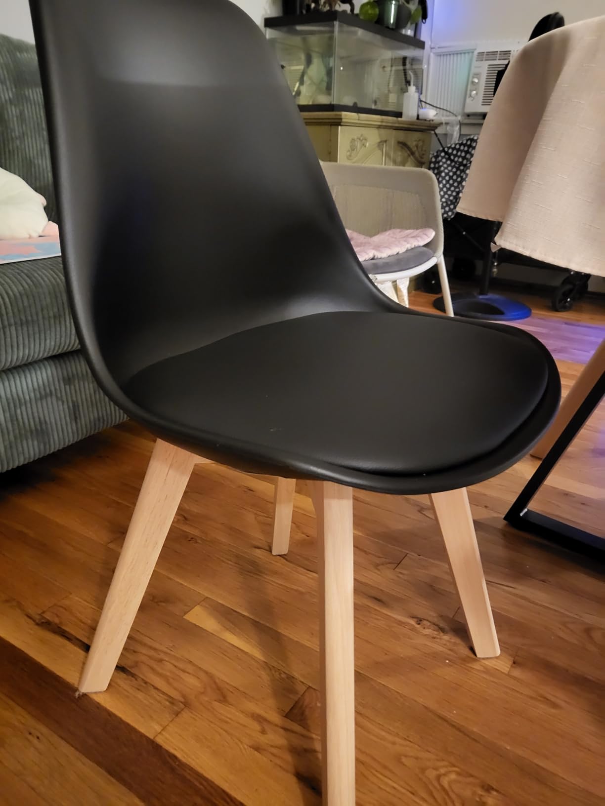 OLIXIS Dining Chairs Set of 4, PU Leather Accent Chairs for Living Room | Upholstered Kitchen Side Chair, Curved Backrest, Wood Legs, Armless, Mid Century Modern, Outdoor Patio, Bedroom, White customer photo 2