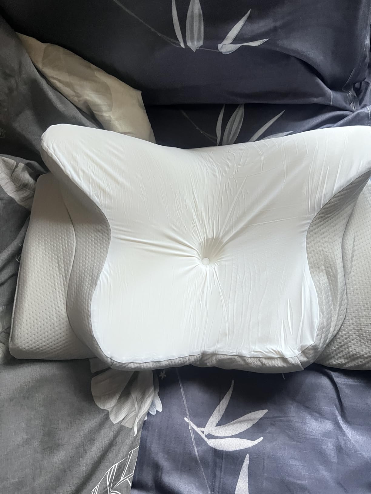 Cervical Neck Pillow, Memory Foam Pillows for Neck and Shoulder Pain Relief, 2 Heights Ergonomic Pillow with Breathable Ice Silk Cover, Neck Support Pillow for Side Sleepers, White customer photo 1
