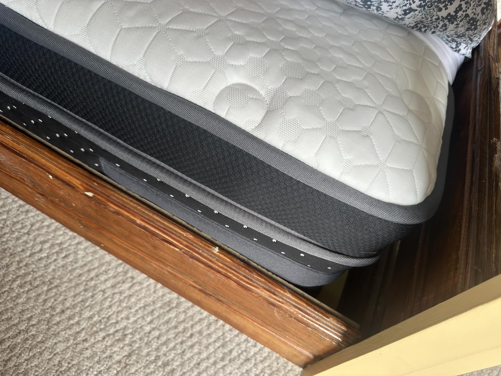 Medium Firm King Size Mattress, 14 inch Hybrid Mattress in a Box with Zoned Lumbar Support for Side Sleepers, Pressure Relief, Fiberglass Free, 365 Nights Trial, 10 Years Warranty customer photo 2