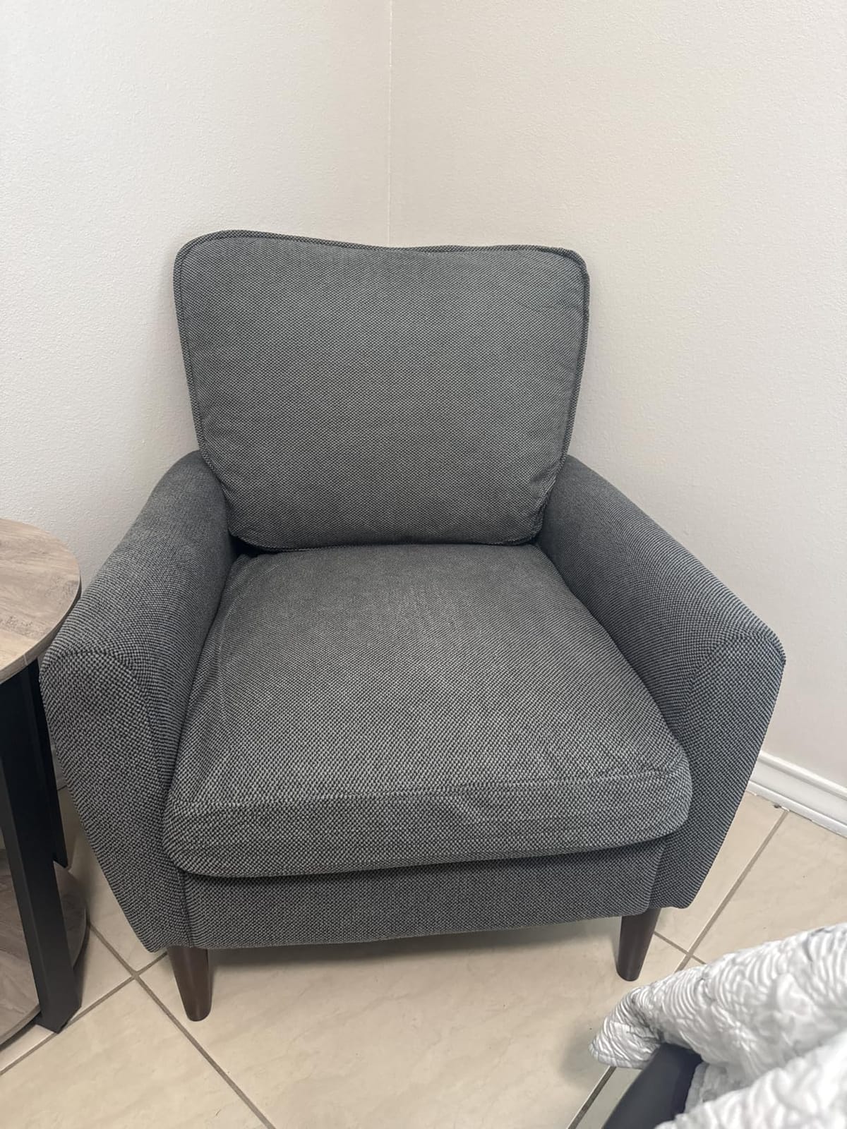 OLIXIS Comfy Accent Chair for Living Room Bedroom and Waiting Room, Upholstered Mid-Century Reading Chair with Pillow and Solid Wood Legs, Wide Singe Modern Lounge Sofa, Cream Beige customer photo 2