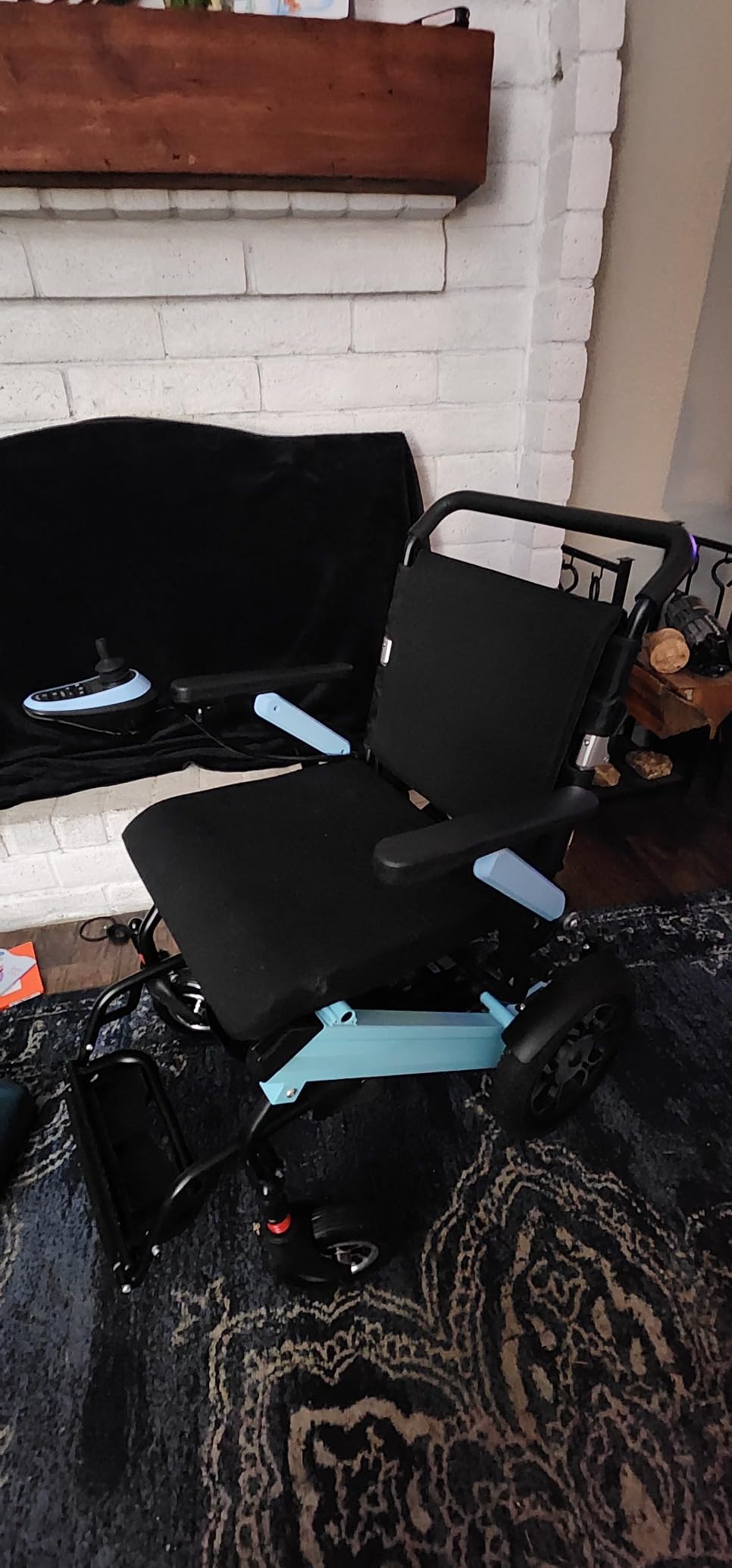 440lbs Capacity 22 inch Seat Wide Electric Wheelchair, 700W Powerful Motor Power Wheelchair, 30+ Miles Foldable All Terrain Motorized Wheelchair with 2 * 12AH Li-ion Battery, with Backpack, Dust Cover customer photo 1