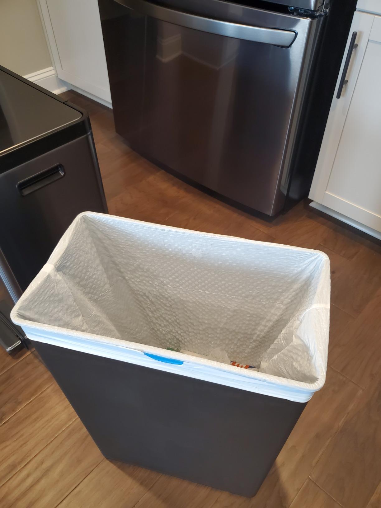 Rubbermaid Elite Stainless Steel Step-On Trash Can, 12 Gallon customer photo 1