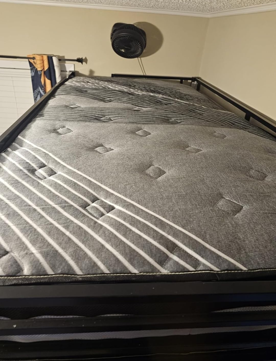 Firm Queen Mattress 14 inch, Cooling Hybrid Queen Mattress in a Box customer photo 1