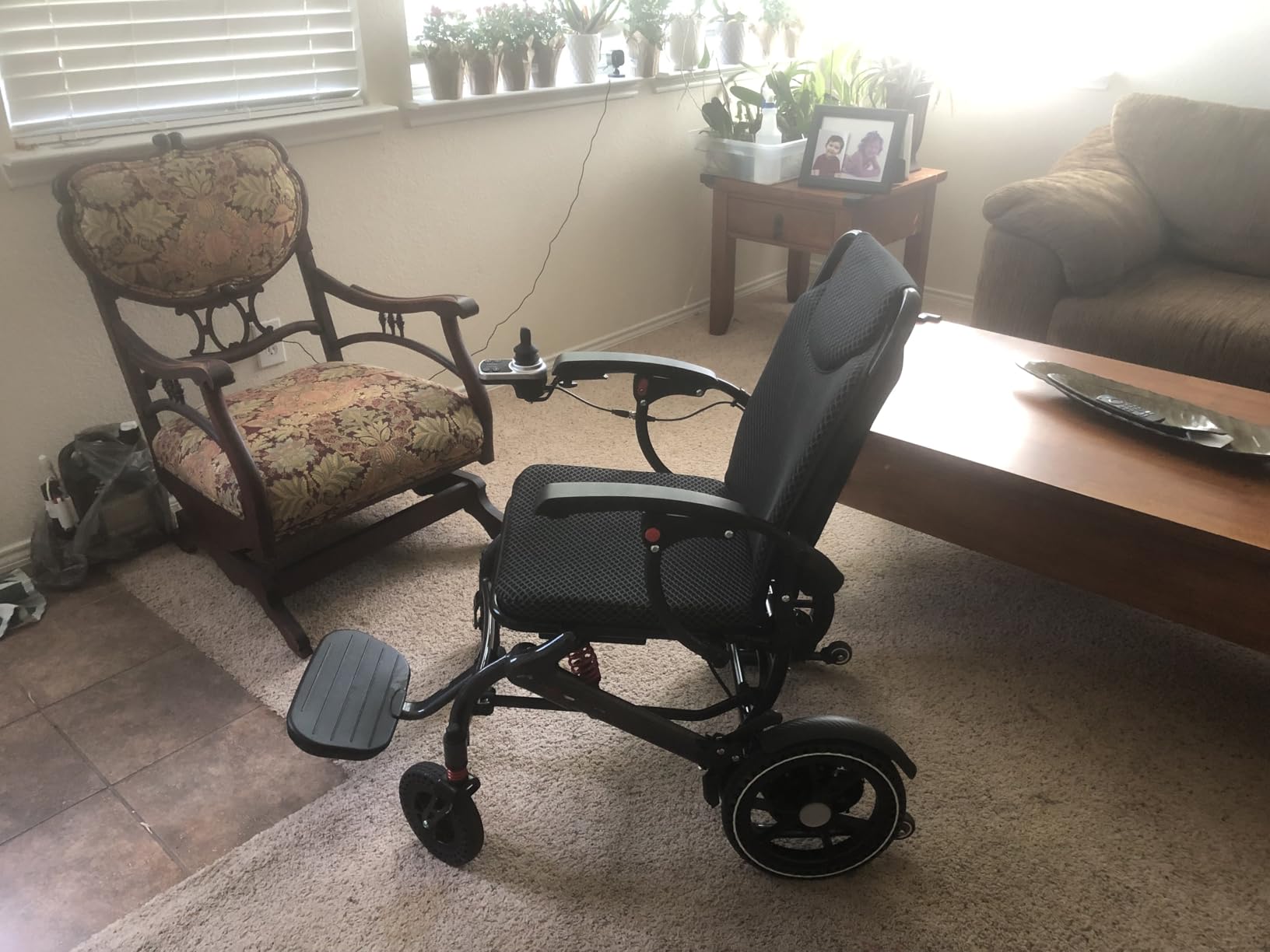 Electric Wheelchairs for Adults Foldable 36LBS Lightweight Frame, Airline Approval, 15 Miles Travel Range & 500W Brushless Motors Power Motorized for Seniors & Max Supports 350 LBS & LED Light (Black) customer photo 1
