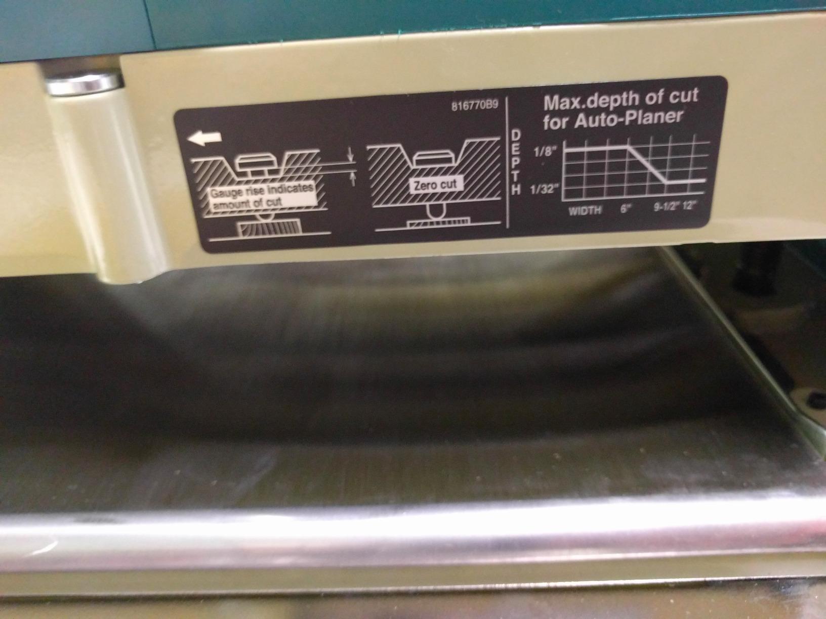 Makita 2012NB 12
