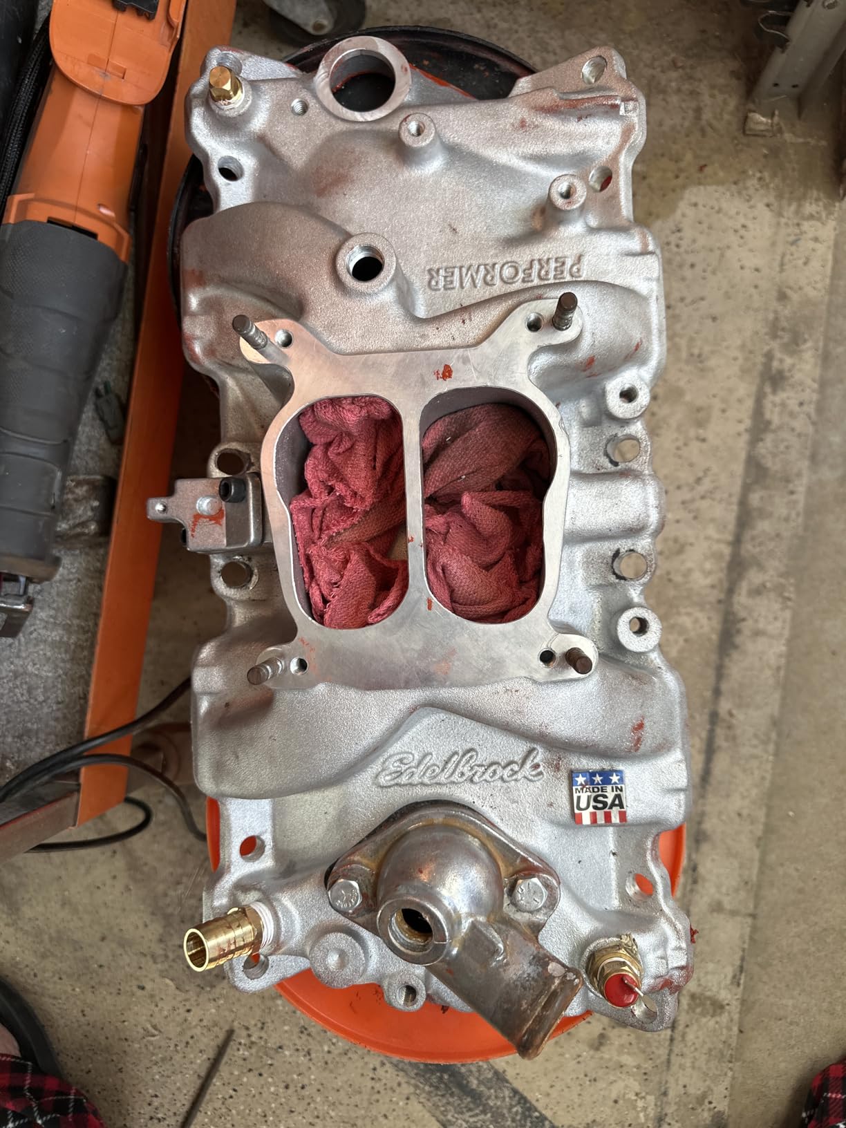 Edelbrock 2104 Performer Intake Manifold customer photo 1