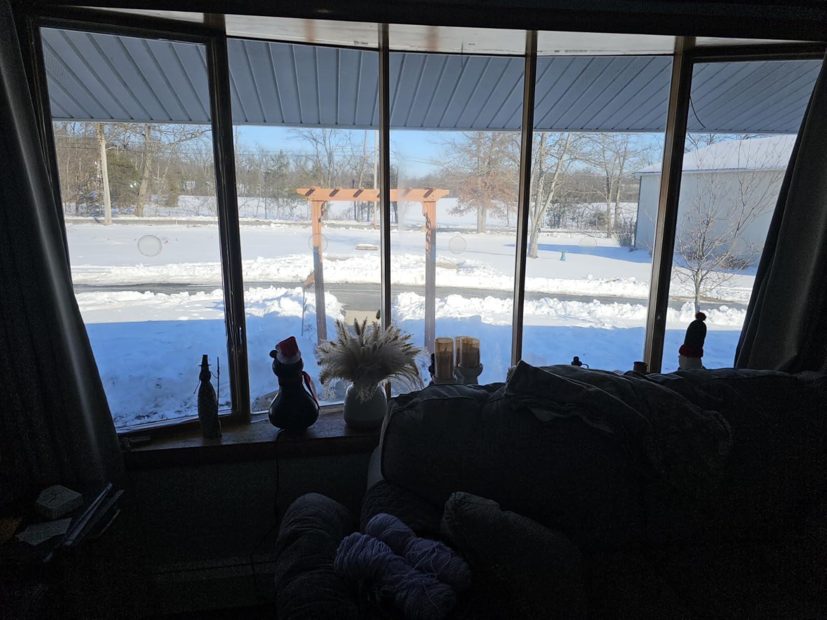 Duck Brand Indoor 5-Window Shrink Film Insulator Kit, 62-Inch x 210-Inch, 286217 customer photo 1