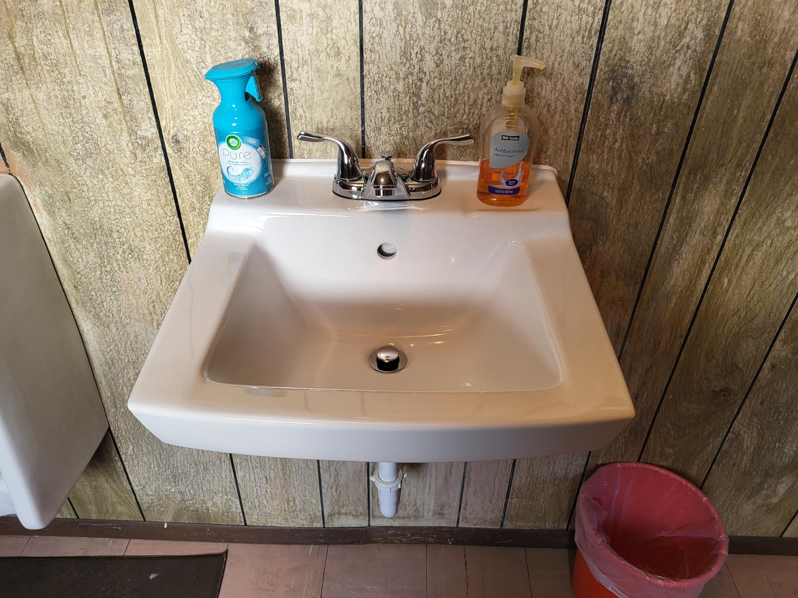 American Standard 0321.026.020 Declyn 4-Inch Centerset Wall Mount Sink, White, 1.25 Inch, Model:0321026.020 customer photo 1
