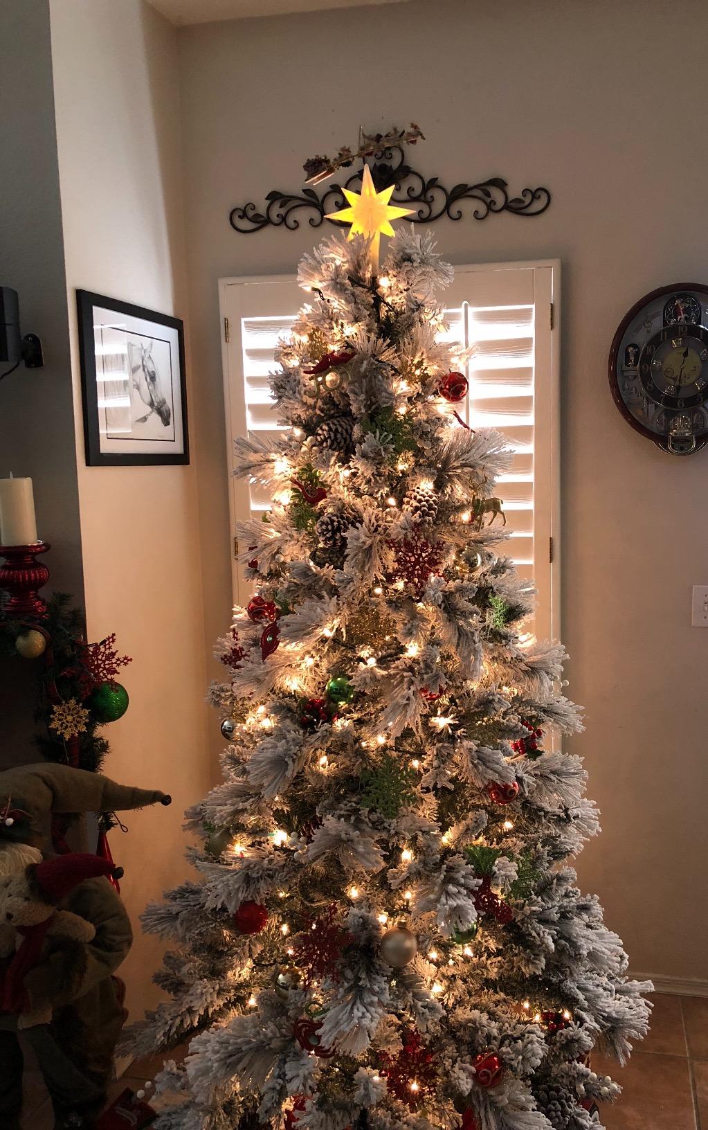 Thomas Kinkade Holidays in Motion Rotating Illuminated Tree Topper Animated Christmas Decor by The Bradford Editions customer photo 2