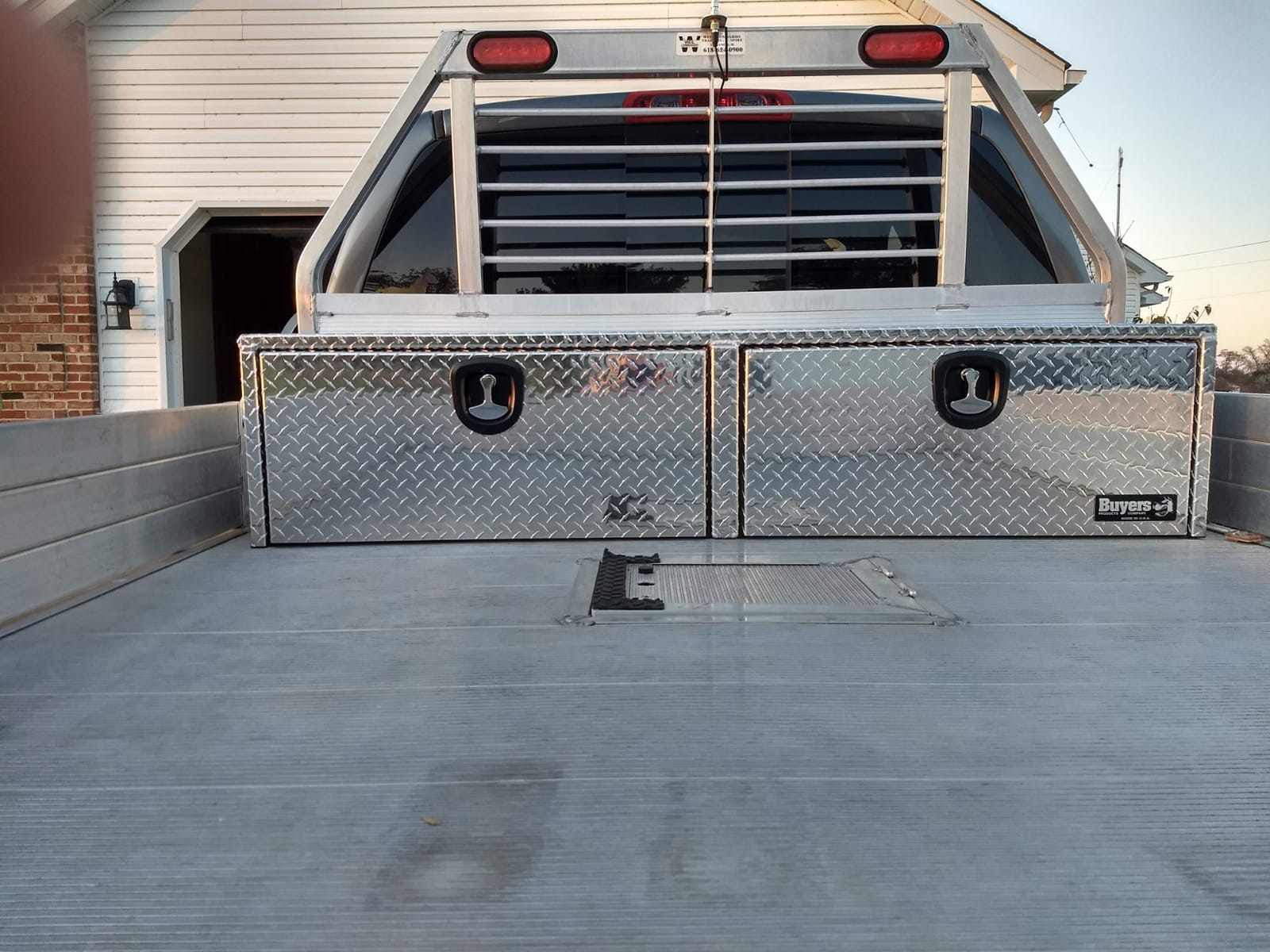 Buyers Products 1701551 Silver Aluminum Diamond Tread Topsider Truck Tool Box, 72x13x16 Inch, Made in USA, Professional Grade, Heavy Duty, Corrosion Resistant, Dual Drop Doors, Compression Latch customer photo 2