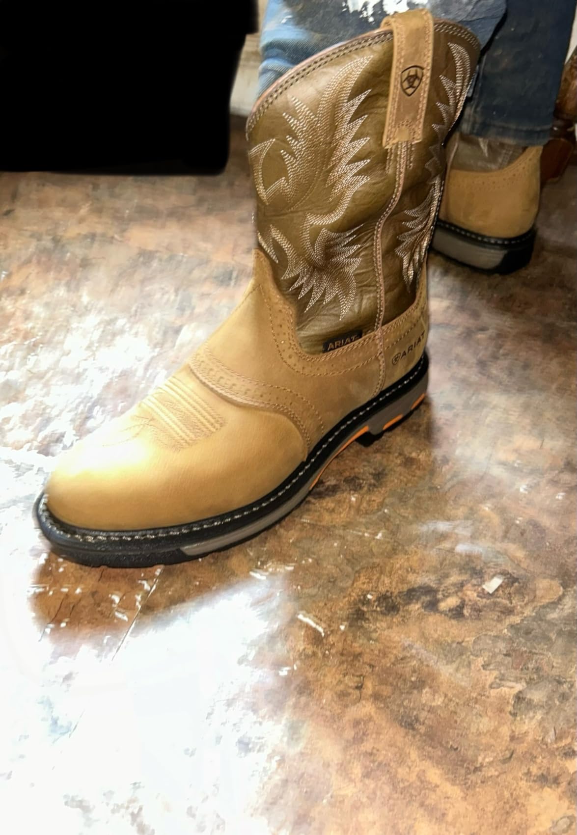 Ariat Men's Groundbreaker Wide Square Toe Waterproof Work Boot customer photo 1