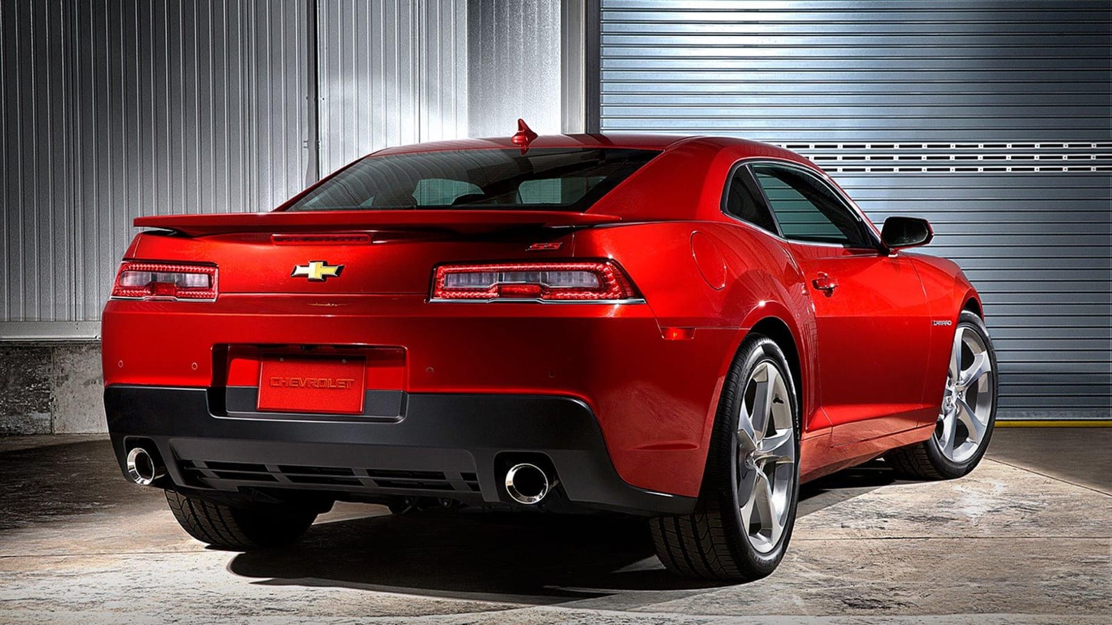 Flowmaster 817483 American Thunder Axle-Back Exhaust Kit 2.5 Inch 409 Stainless Steel 40 Series Classic Mufflers 4 Inch 304 Stainless Steel Tips Compatible with 2010-2015 Chevy Camaro 3.6L V6 customer photo 2