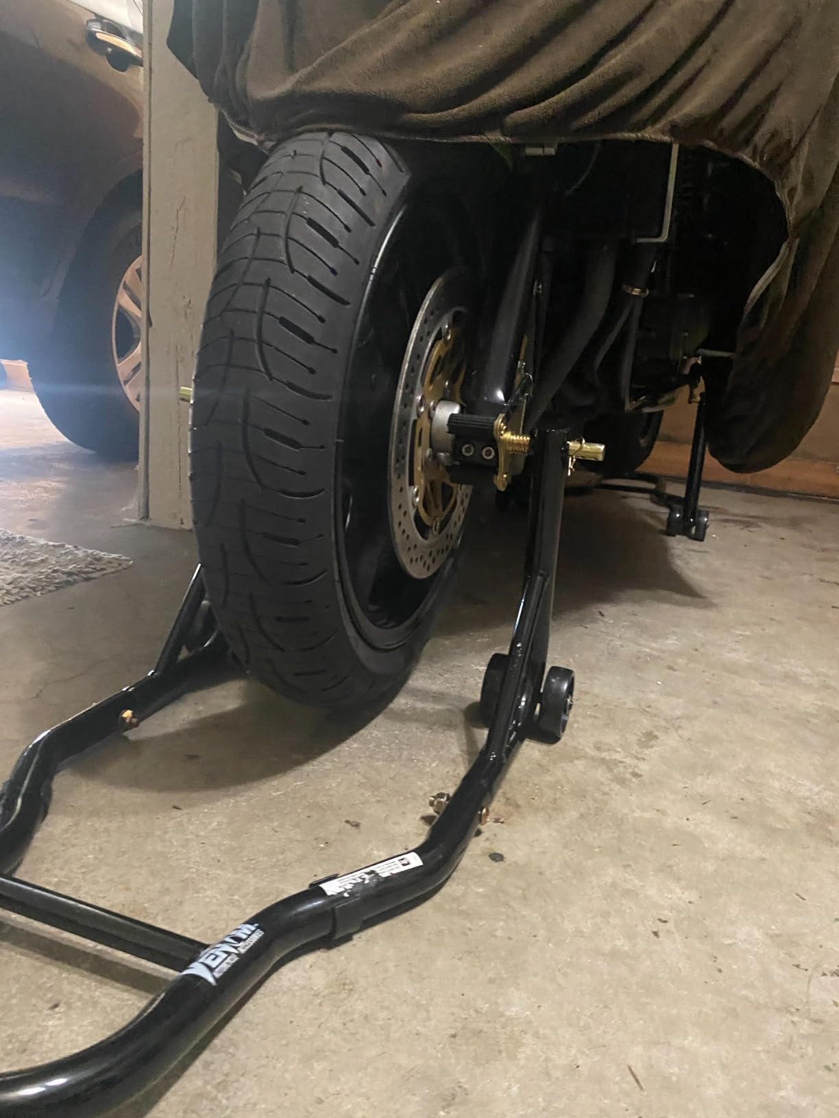 Venom Motorcycle Stand Lift, Front & Rear Combo, Universal Paddock Lift Stand, Front Wheel Fork Stand Rear Wheel Swingarm Spool Stand, Compatible With Most Yamaha Honda Kawasaki Suzuki BMW Motorcycles customer photo 1