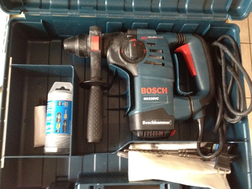 BOSCH RH328VC 1-1/8 Inch SDS-plus Rotary Hammer with Variable Speed, Vibration Control customer photo 2