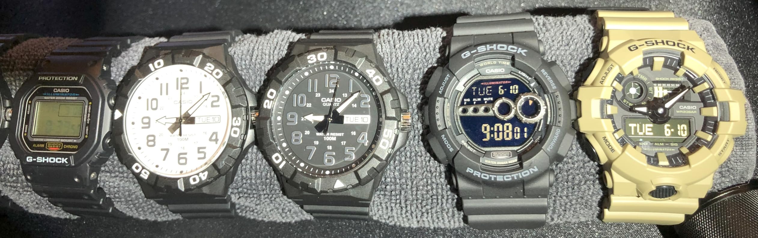 Casio G-Shock GD100-1B | Men's Tough Digital Watch | 200M Water Resistant | High-Brightness LED | Dual Time & 7-Year Battery customer photo 1