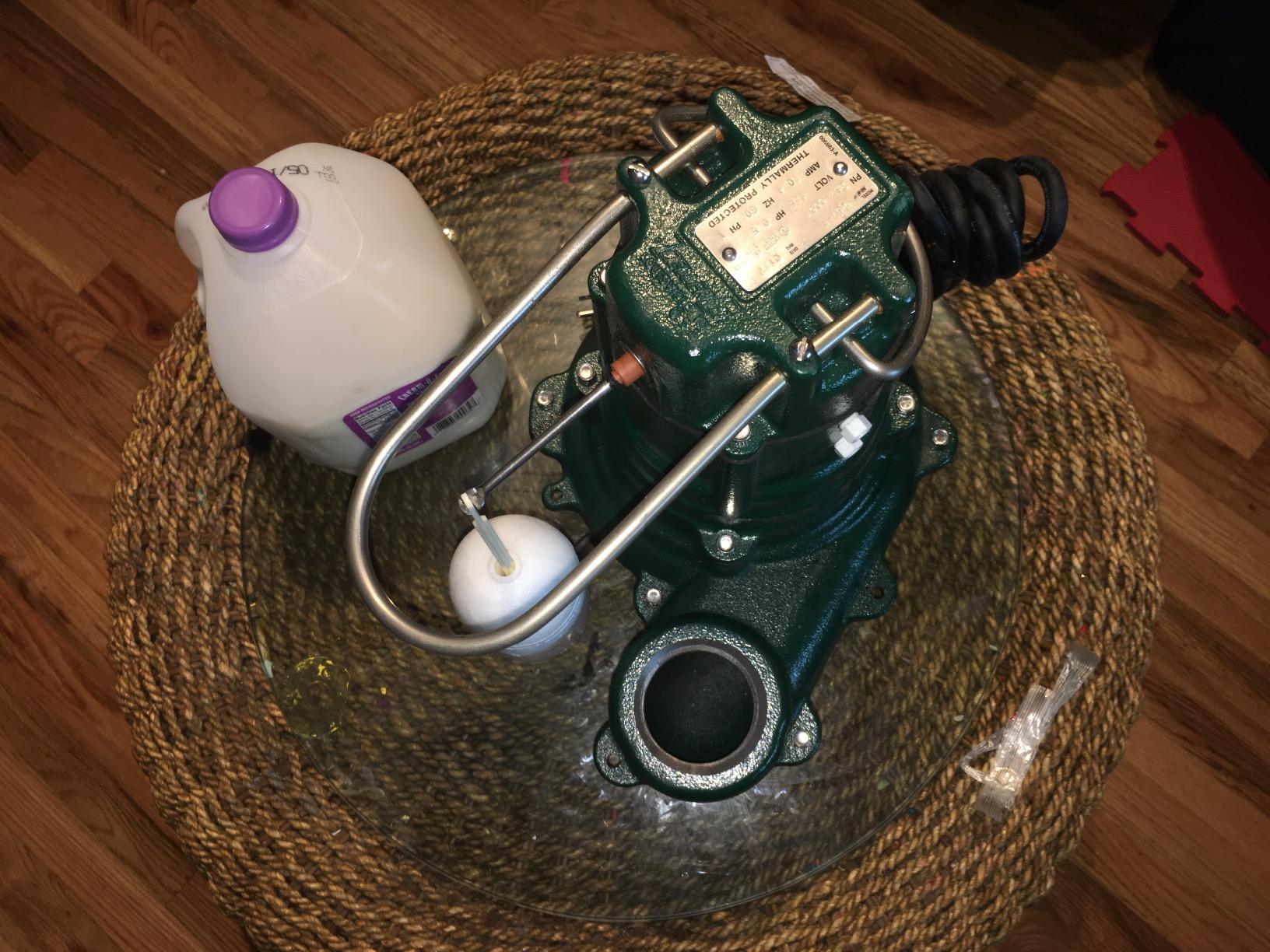 Zoeller Waste-Mate 267-0001 Sewage Pump, 1/2 HP Automatic – Heavy-Duty Submersible Sewage, Effluent or Dewatering Pump customer photo 1