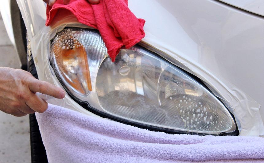 SYLVANIA Headlight Restoration Kit, Restores to Like-New Condition | Keeps Headlights Clear and Like-New with a Durable, Long-Lasting UV-Protective Coating for Easy At-Home Use customer photo 2