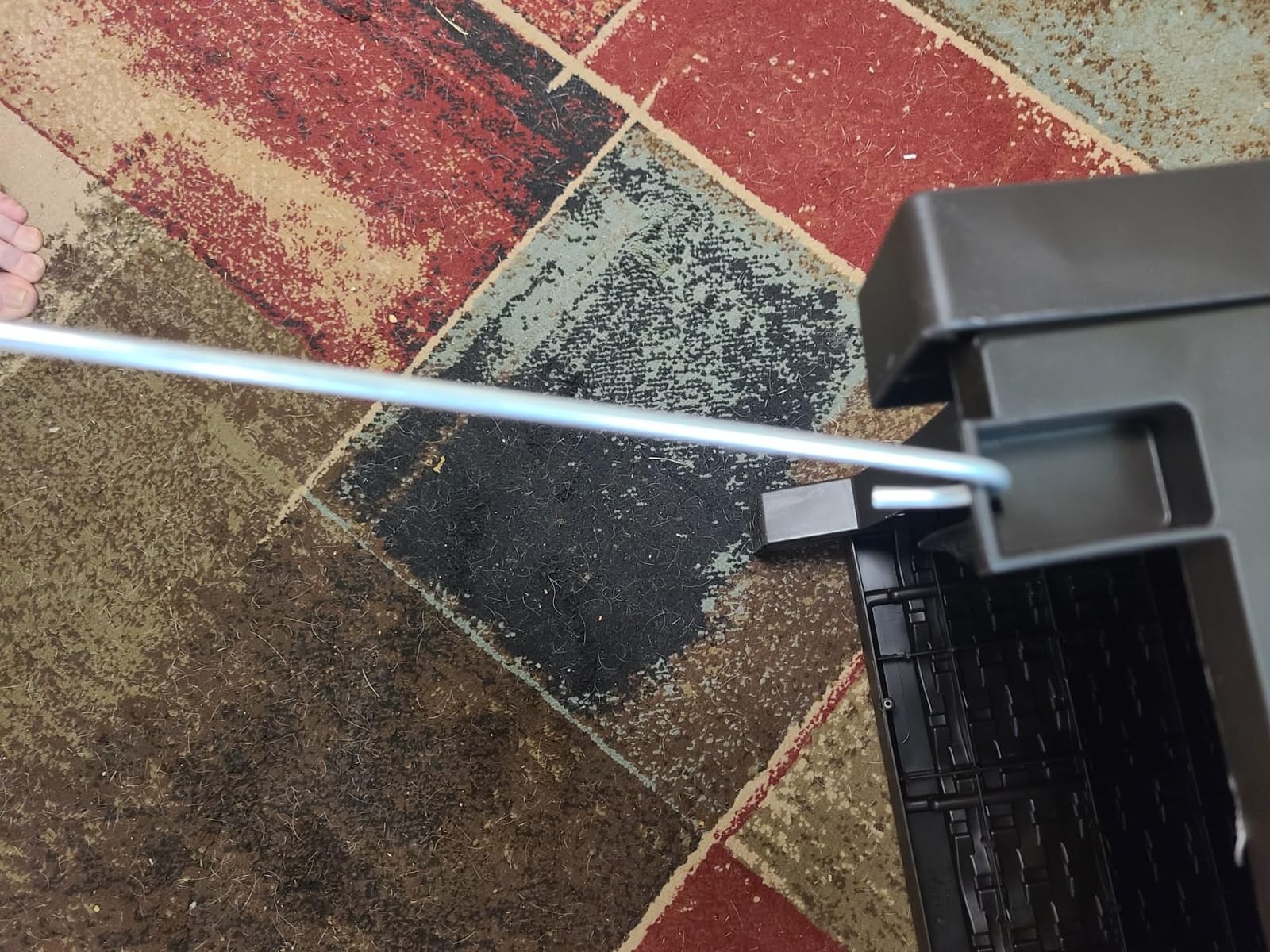 Suncast 175 ft. Wicker Style Resin Hose Hideaway with Hose Guide, Java, Made in the USA customer photo 2