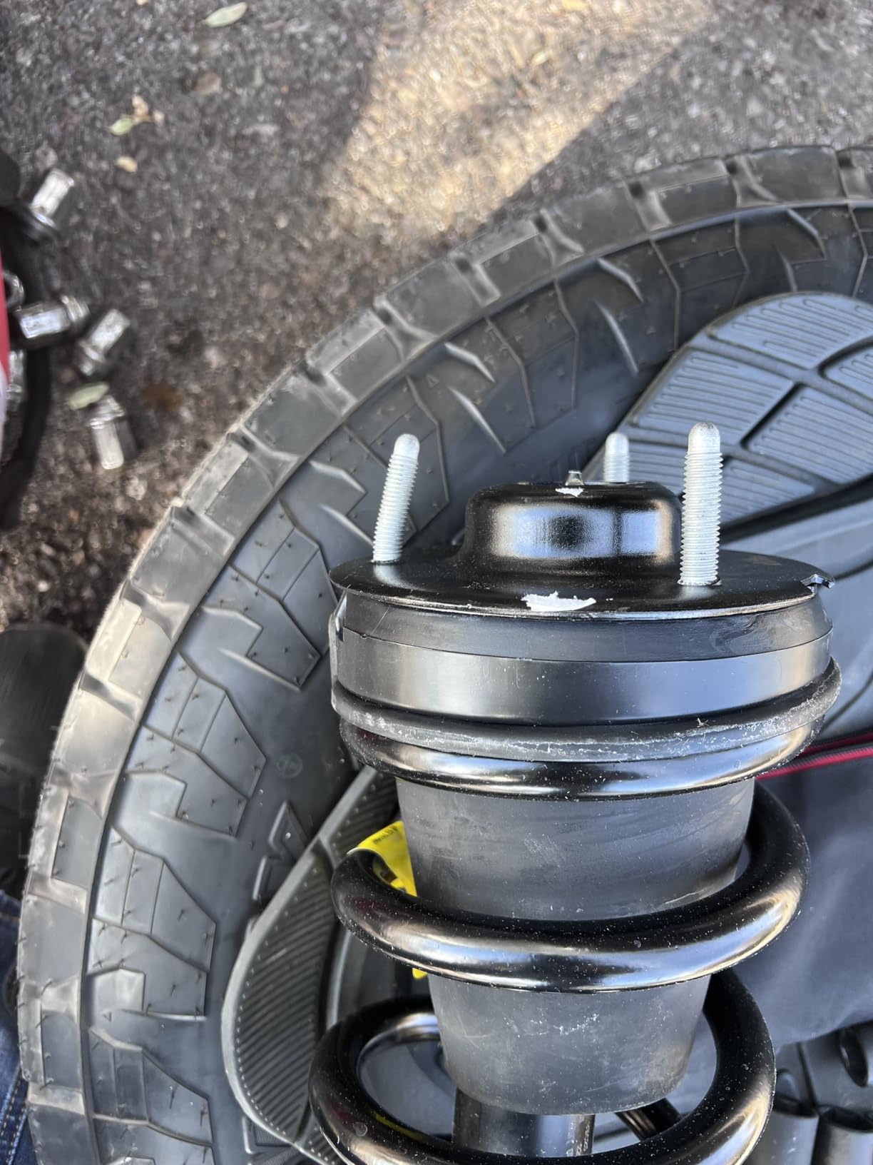 Monroe 139105 Suspension Strut and Coil Spring Assembly customer photo 2