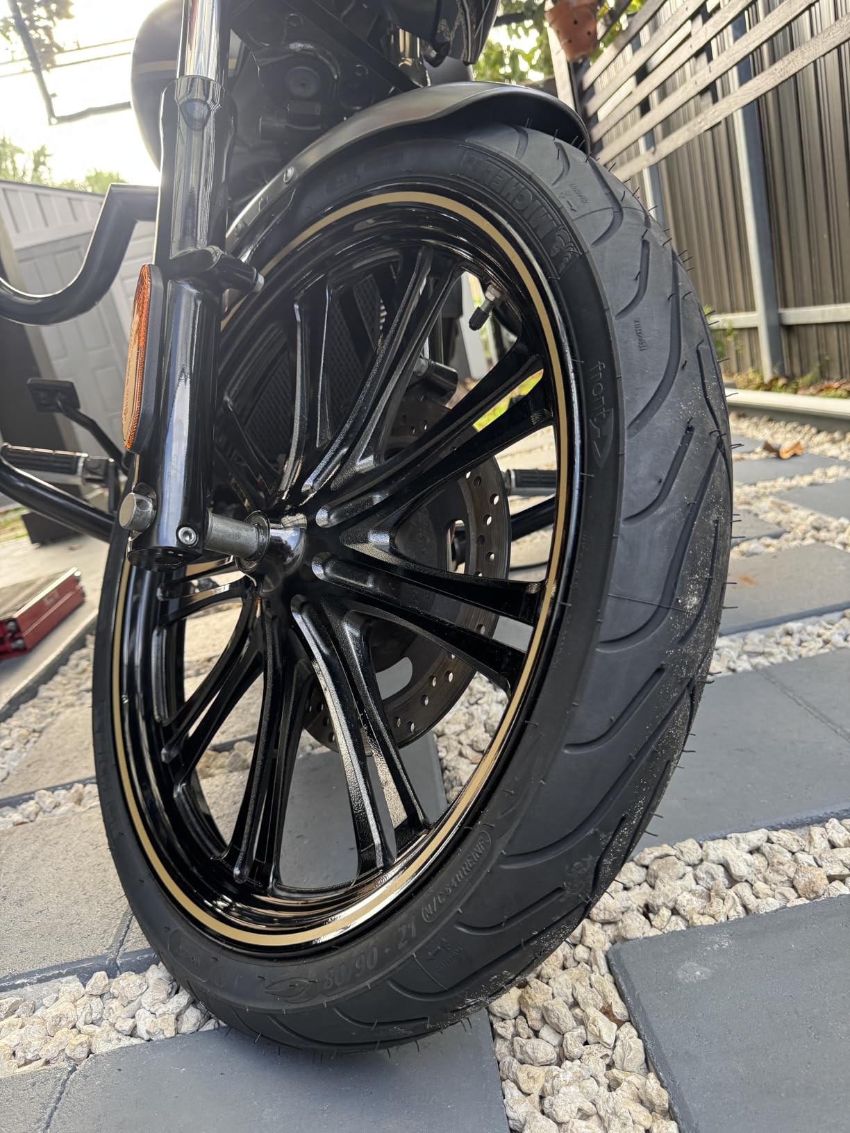 Michelin Commander II Cruiser Bias Tire-180/65-16 81H customer photo 1