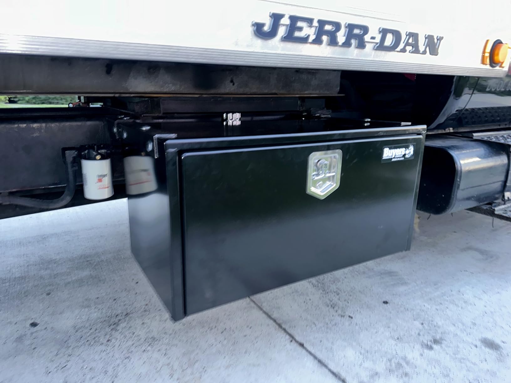 Buyers Products 1702310 Black Steel Underbody Truck Tool Box, 18x18x48 Inch | Truck Bed & Underbelly RV Storage Box, Locking T-Latch, Weather-Resistant, Heavy-Duty Flatbed Job Box, Made in USA customer photo 1