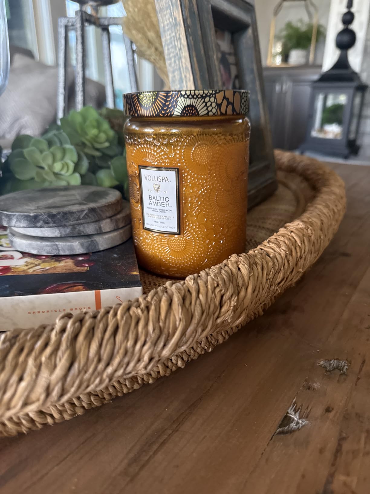Voluspa Baltic Amber Large Scented Candle Jar 18 Oz, 100 Hr Burn customer photo 1