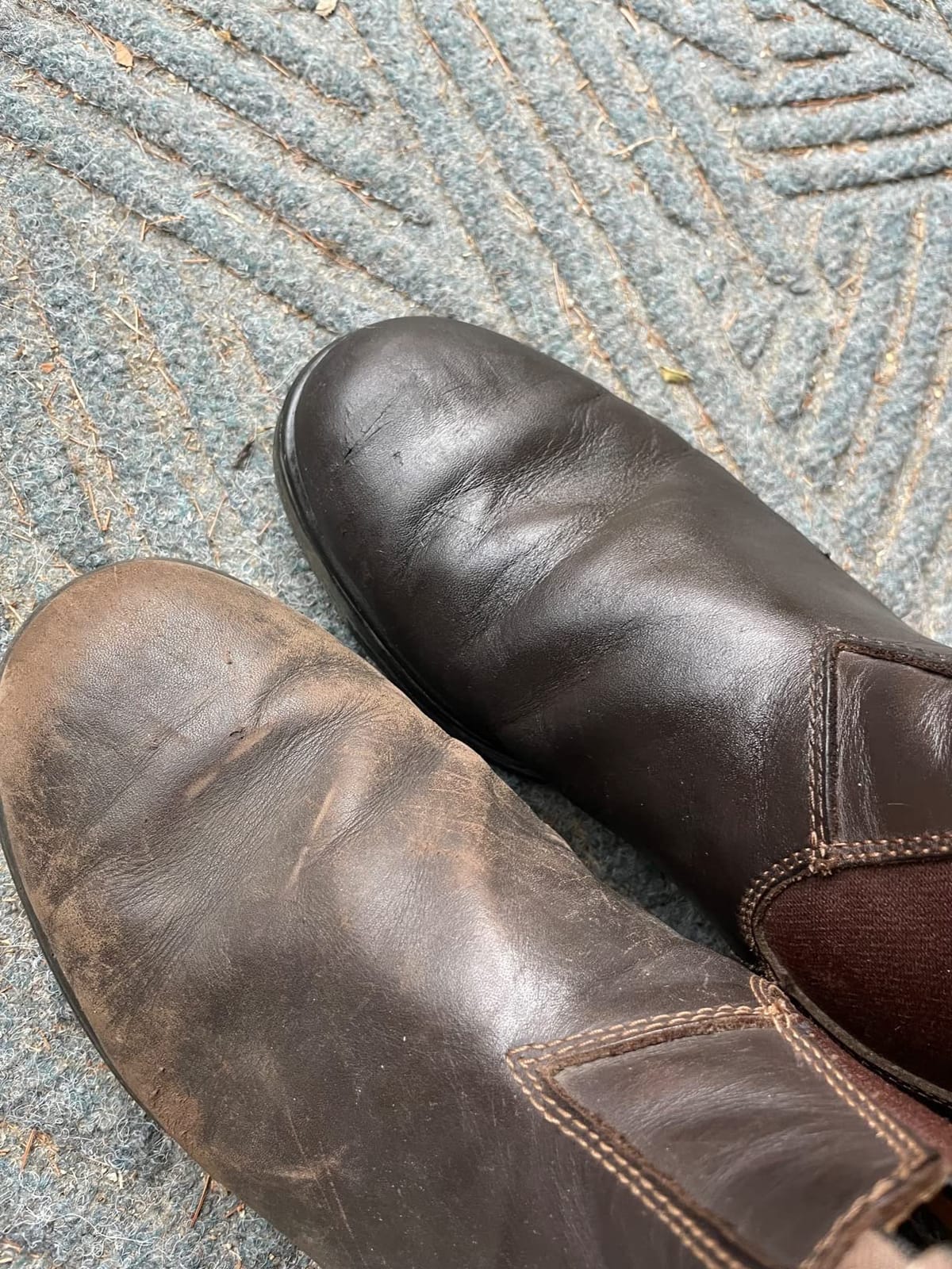 Blundstone Unisex Classic Series Chelsea Boot for Men and Women customer photo 2
