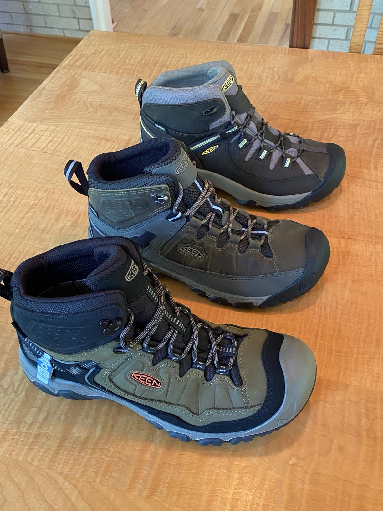 KEEN Men's Targhee 2 Mid Height Waterproof Hiking Boots customer photo 2