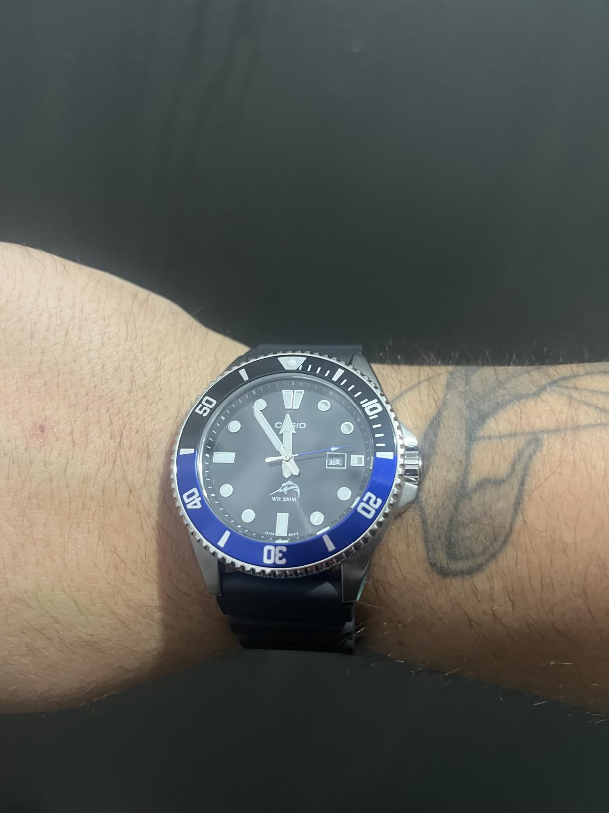 Casio MDV106 Series | Unisex Analog Watch | 200M WR | Stainless Steel Case | Resin Band | 2 Hand Analog (HR, Min, SEC) | Date Display | Screw Down Crown/Screw Down Caseback | 3 Year Battery customer photo 1