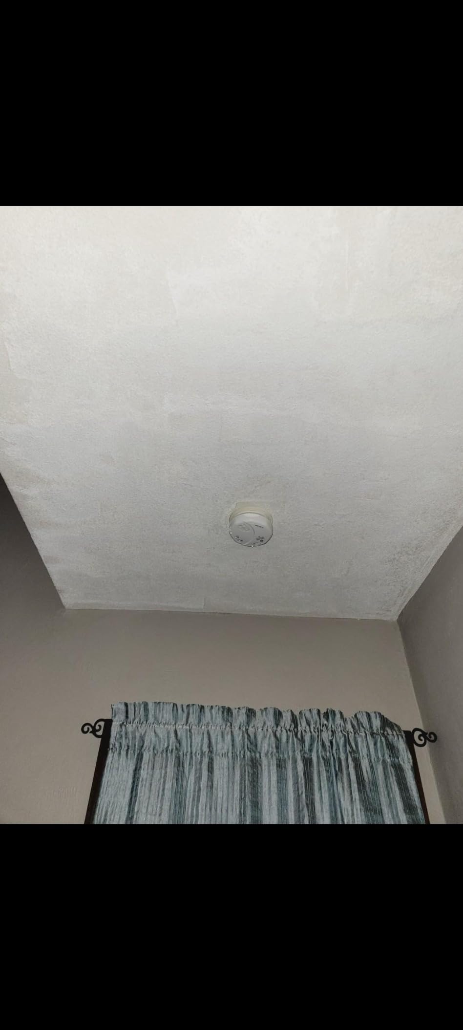 Diamond Brite Flat Latex Ceiling Paint, Brite White, 1 Gallon, 42300-1 customer photo 1