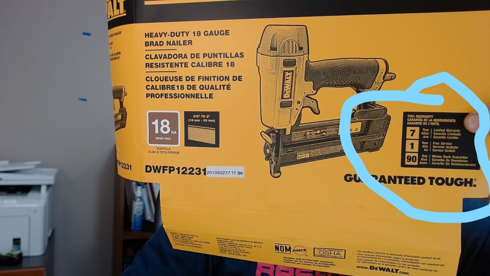 DEWALT Brad Nailer Kit, 18GA, 5/8-Inch to 2-Inch, Pneumatic (DWFP12231) customer photo 1