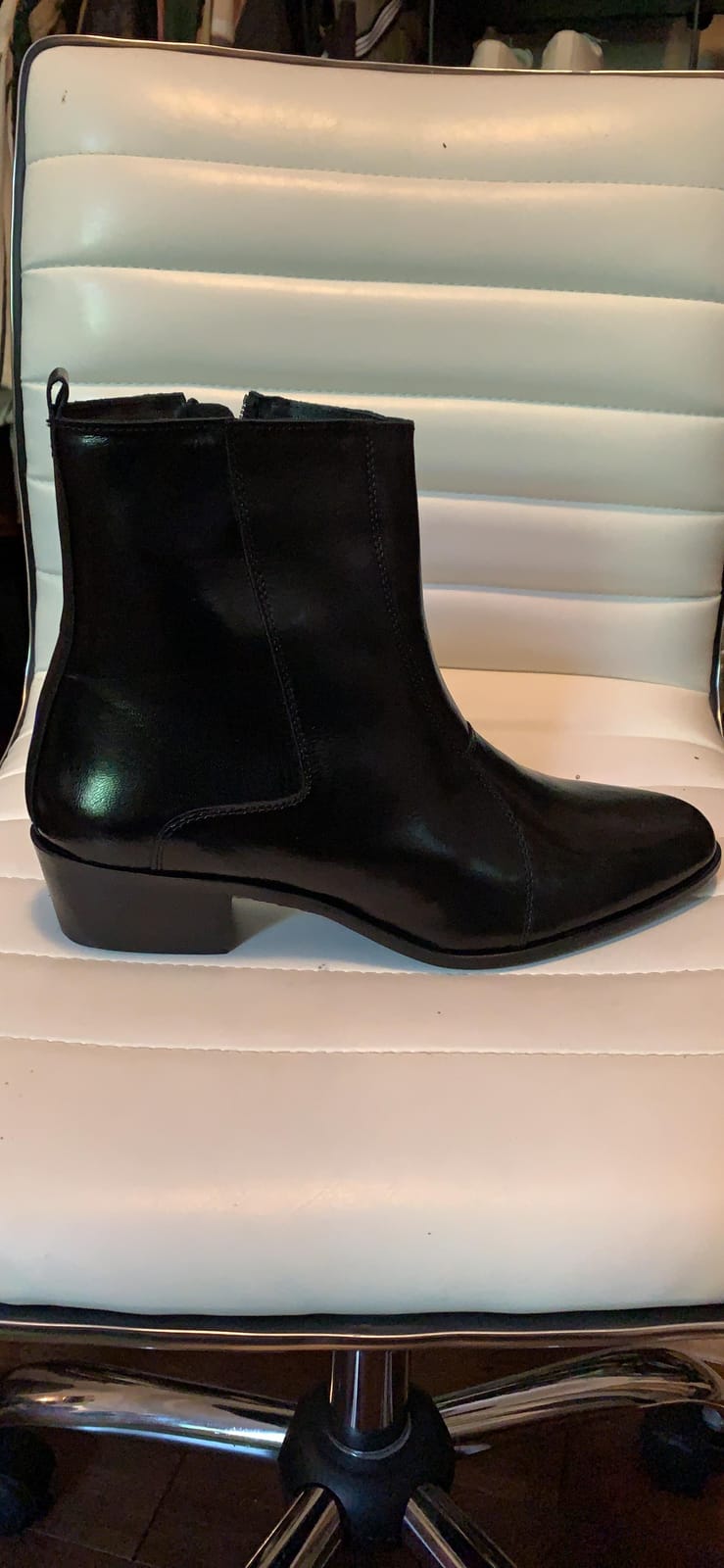 Stacy Adams Men's Santos Plain-Toe Side Zipper Boot customer photo 2