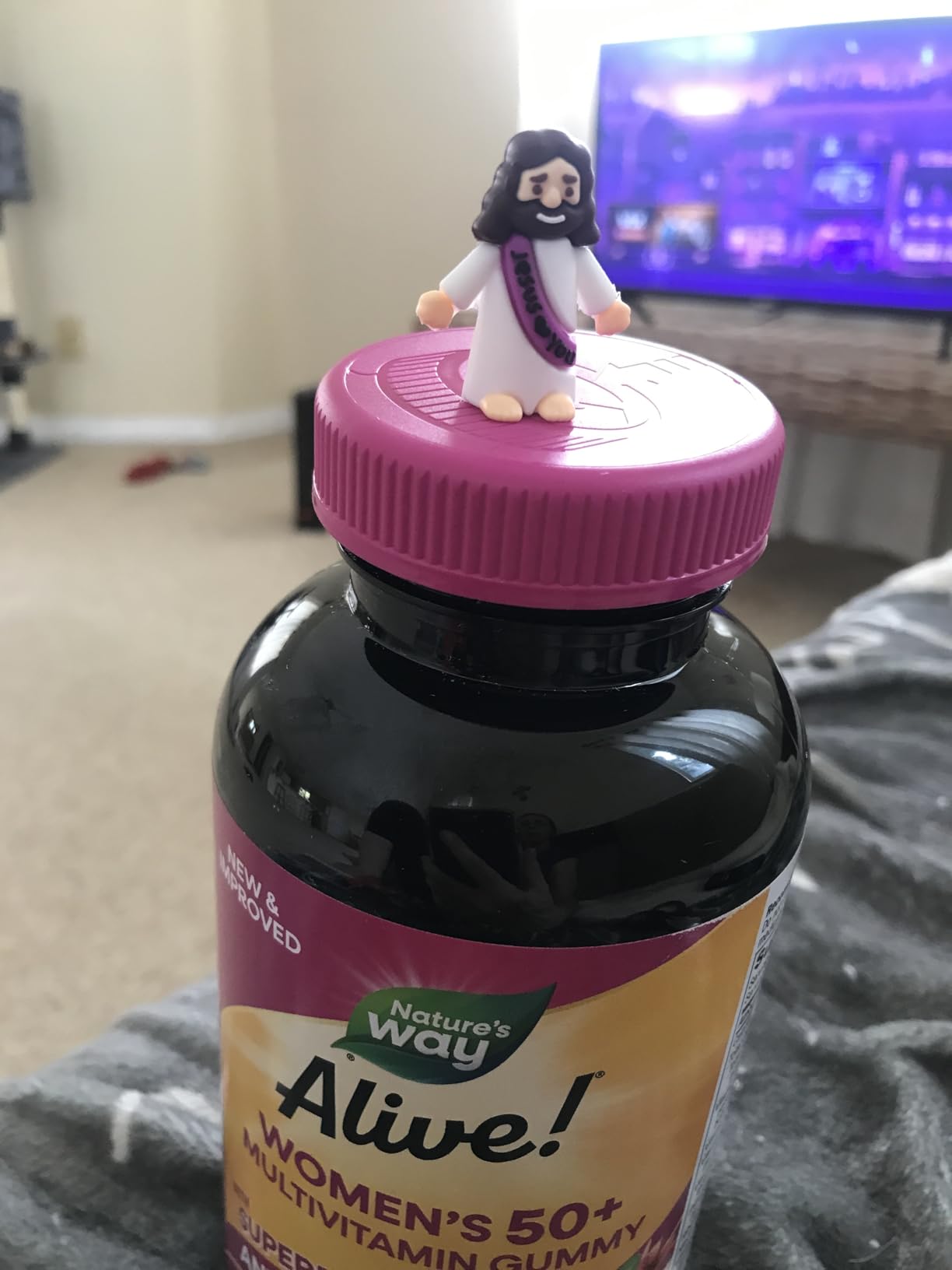 Nature's Way Alive! Women's 50+ Multivitamin Gummies, Mixed Berry, 60 ct customer photo 1
