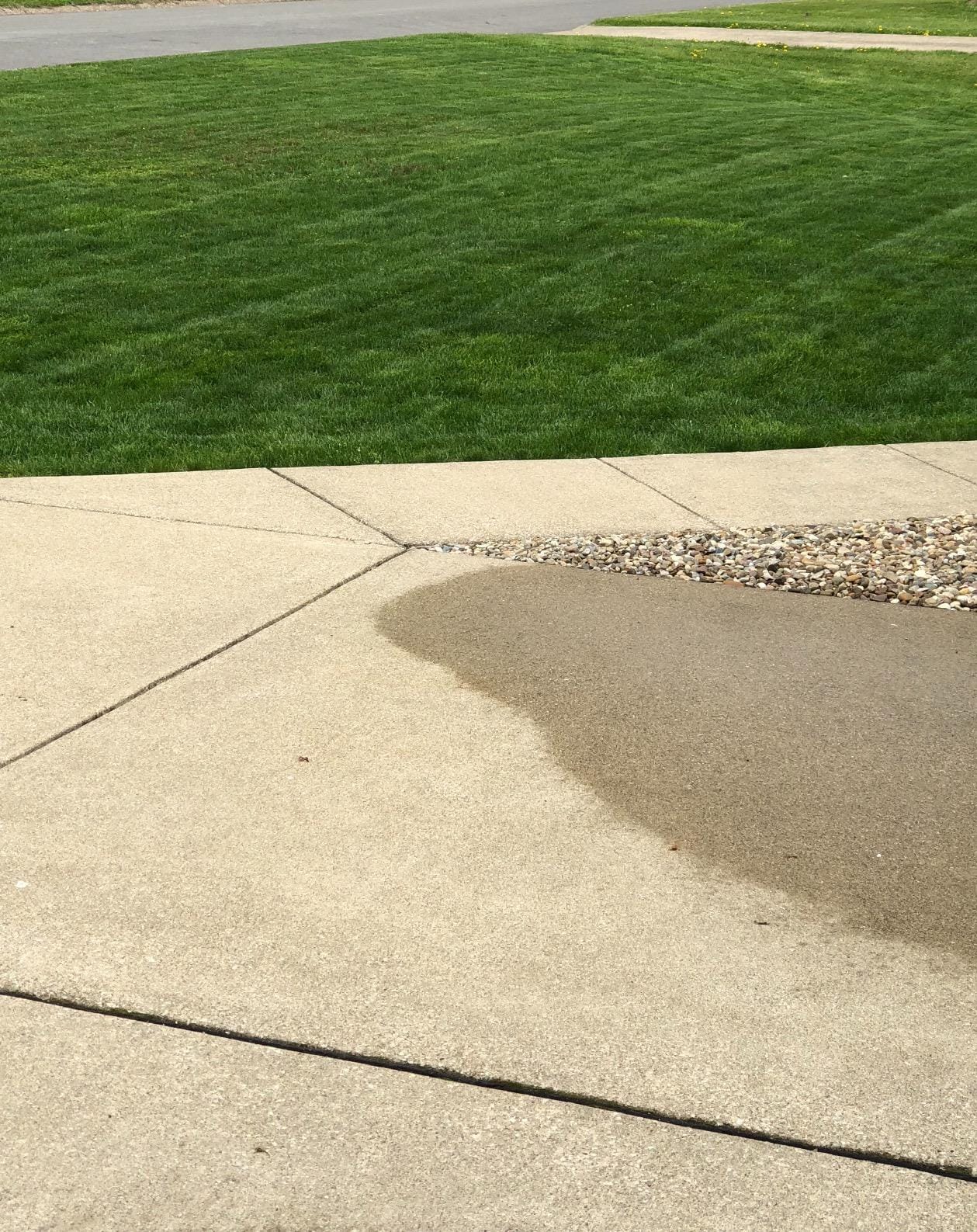 Scotts Halts Crabgrass & Grassy Weed Preventer, 10.06 lbs. customer photo 2