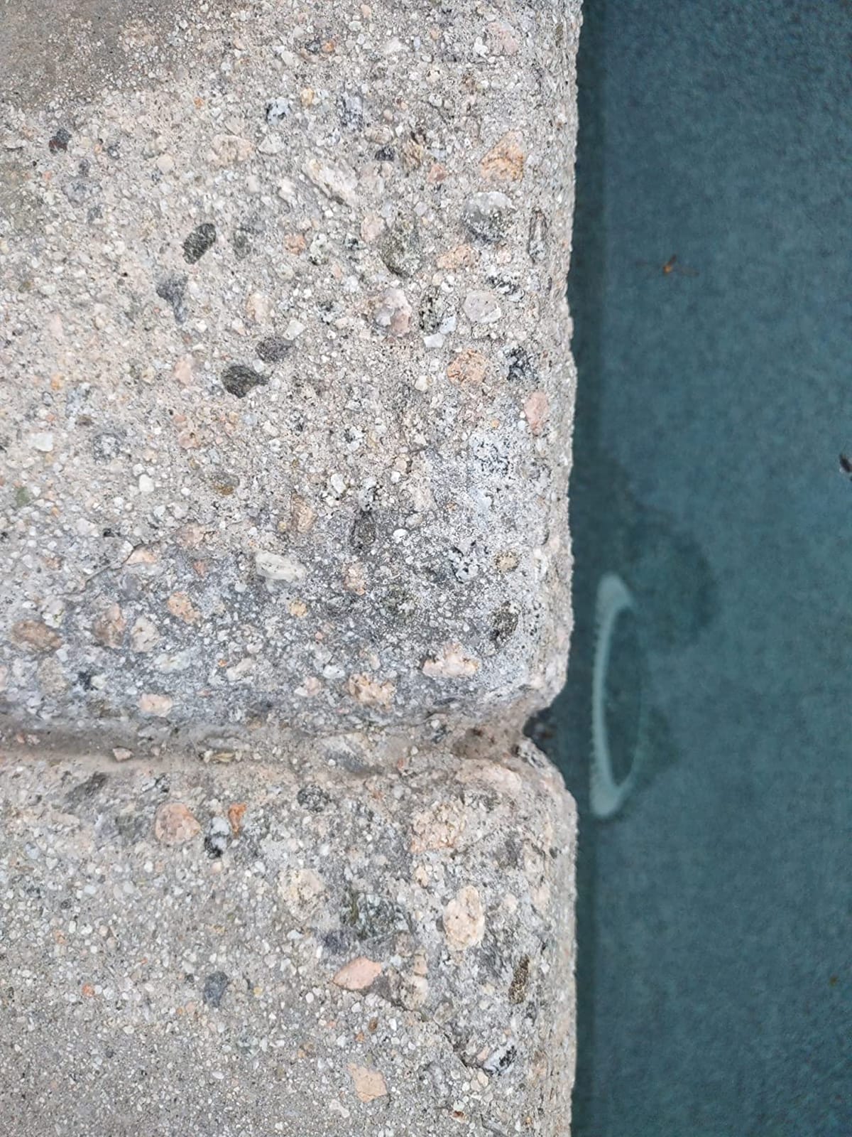 Siloxa-Tek 8500 Ready to Use - 1 Gallon Penetrating Concrete Sealer, Water and Salt Repellent. Clear, Water-Based DOT Approved Silane/Siloxane for Concrete, Brick, Masonry & Pavers customer photo 2
